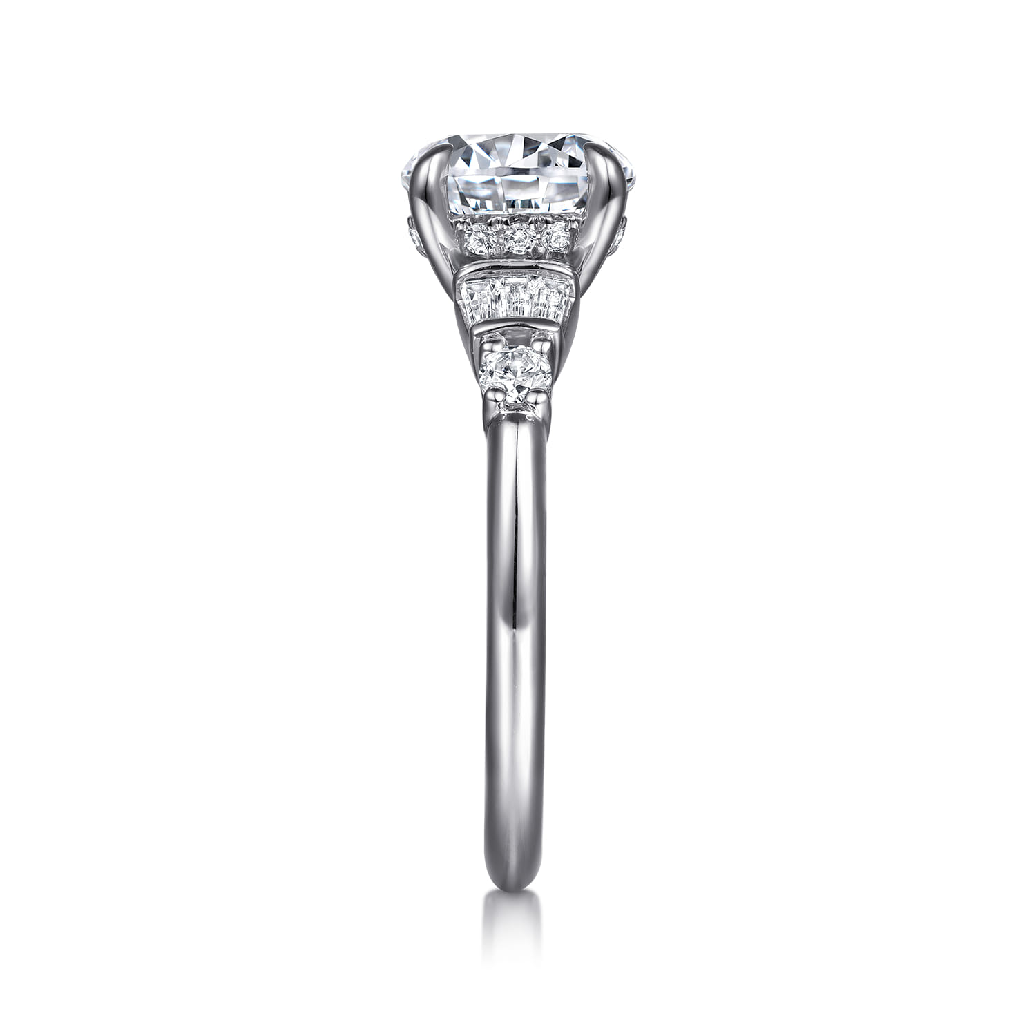 Round Diamond Engagement Ring in 14K White Gold, photograph 5