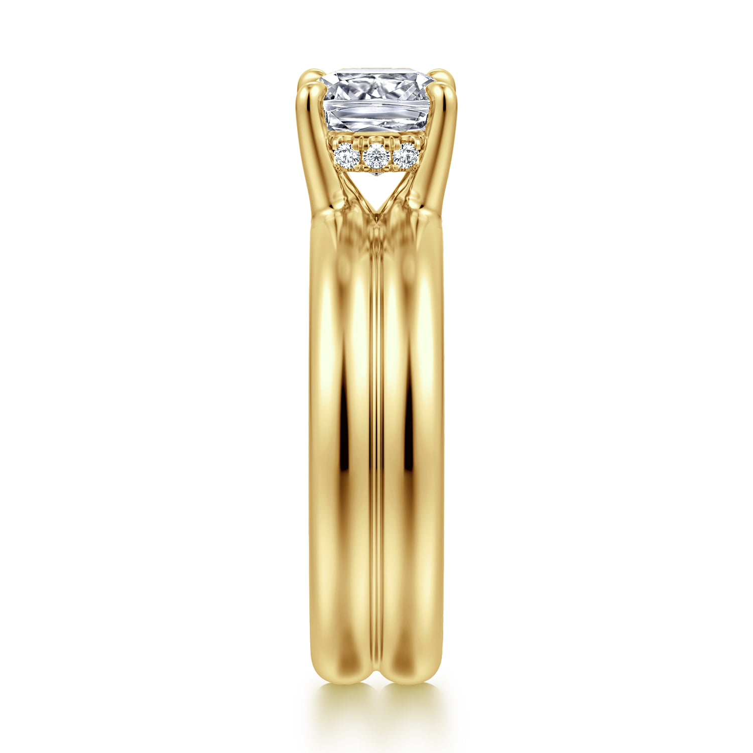 Cushion Diamond Engagement Ring in 14K Yellow Gold, photograph 4