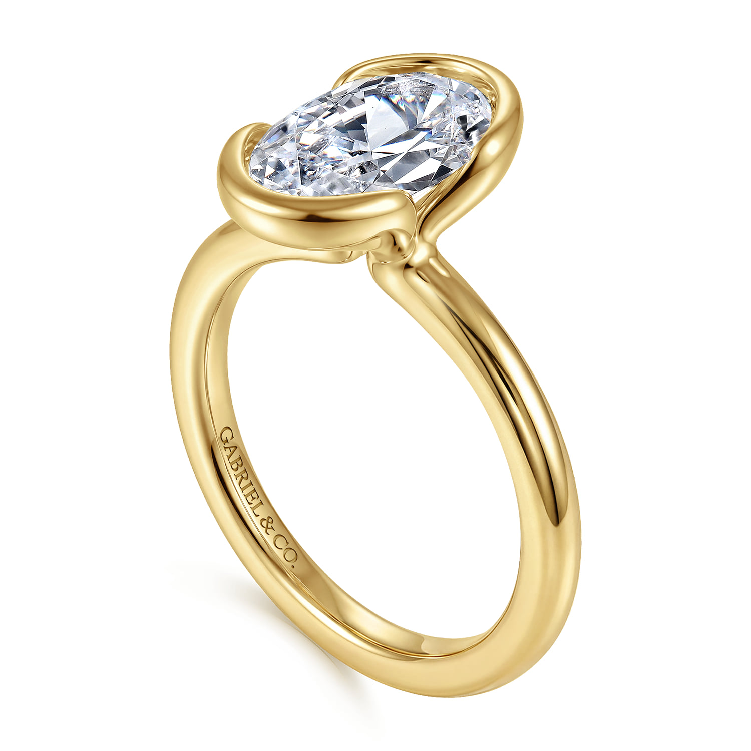 Oval Solitaire Diamond Engagement Ring in 14K Yellow Gold, photograph 3