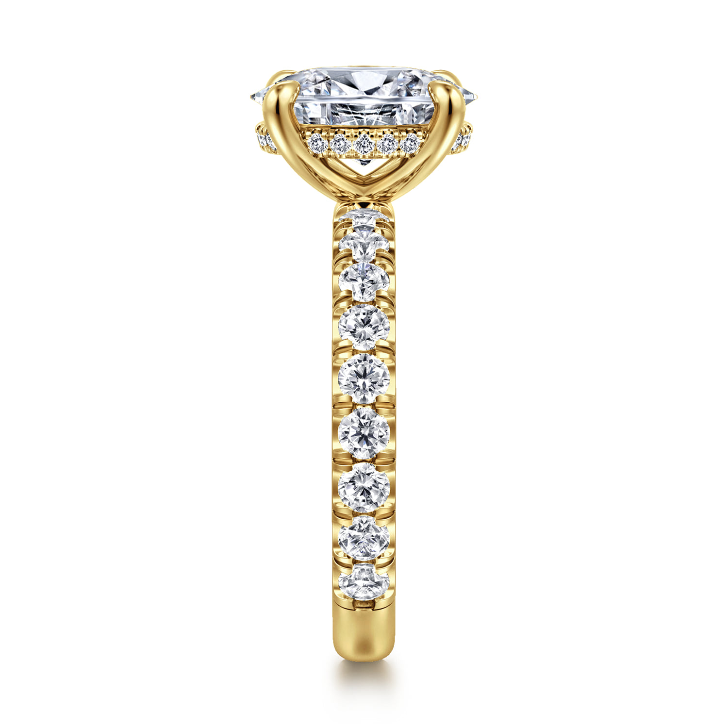 Oval Diamond Engagement Ring in 14K Yellow Gold, photograph 4