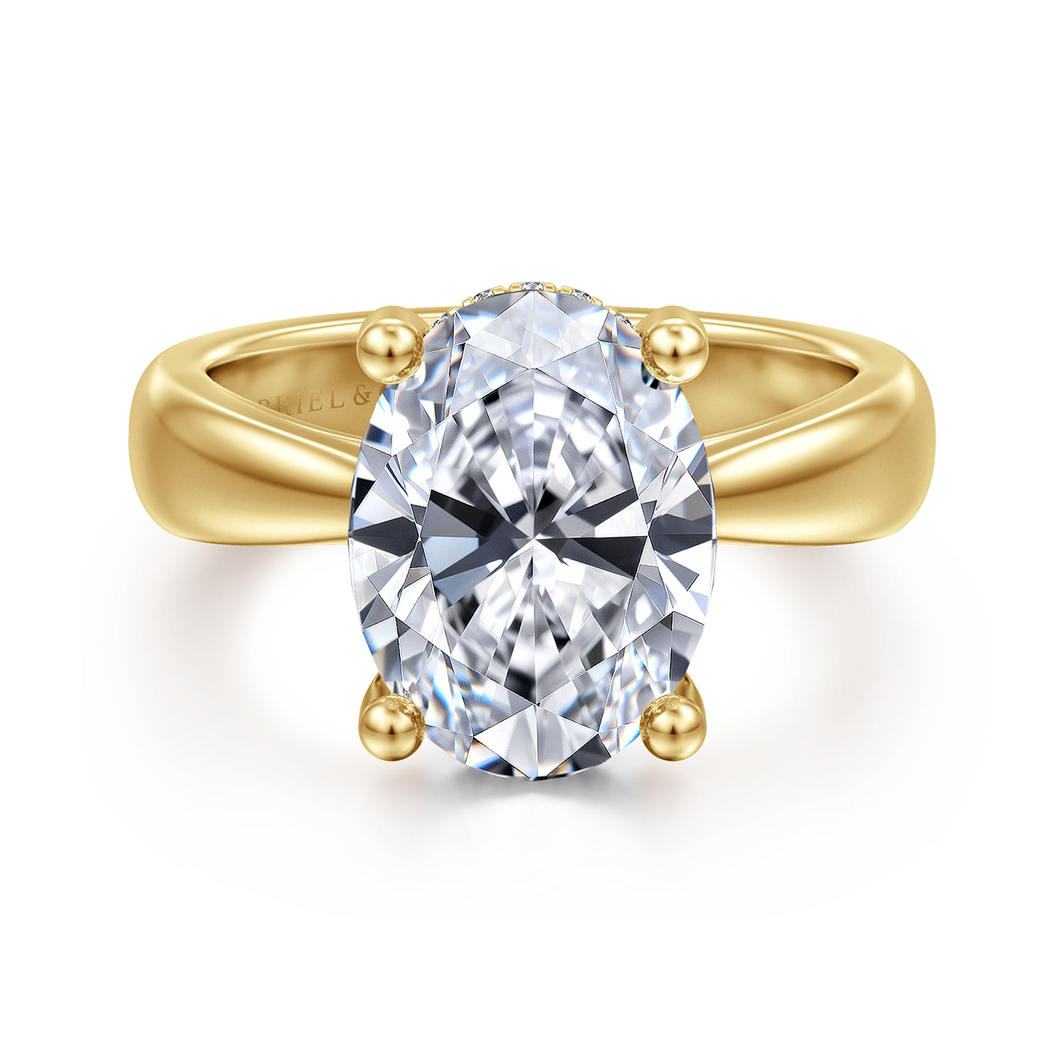 Oval Diamond Engagement Ring in 14K Yellow Gold