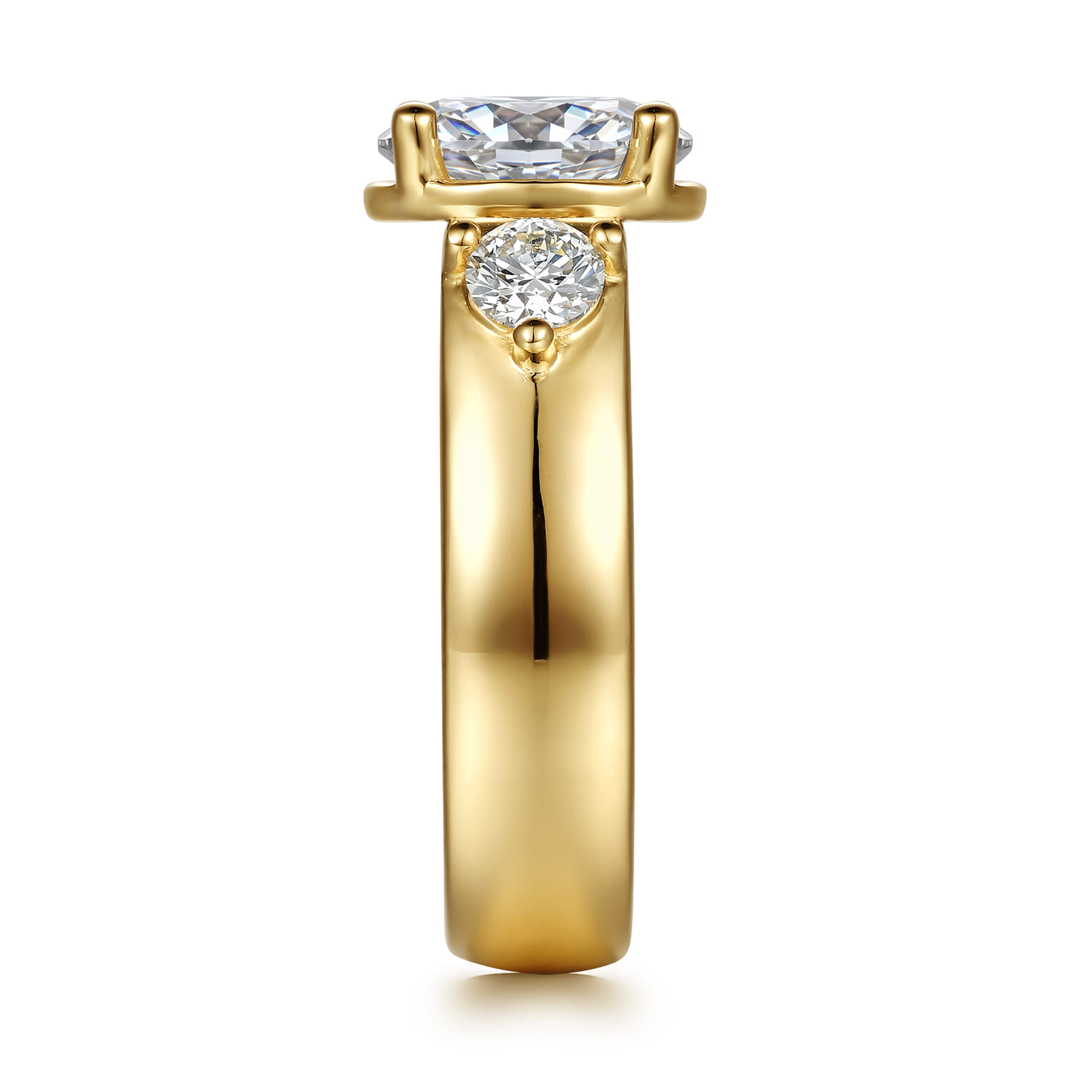 Round Three Stone Diamond Engagement Ring in 14K Yellow Gold, photograph 5