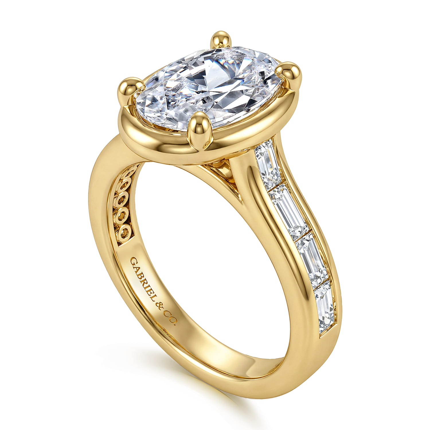 Oval Diamond Engagement Ring in 14K Yellow Gold, photograph 3