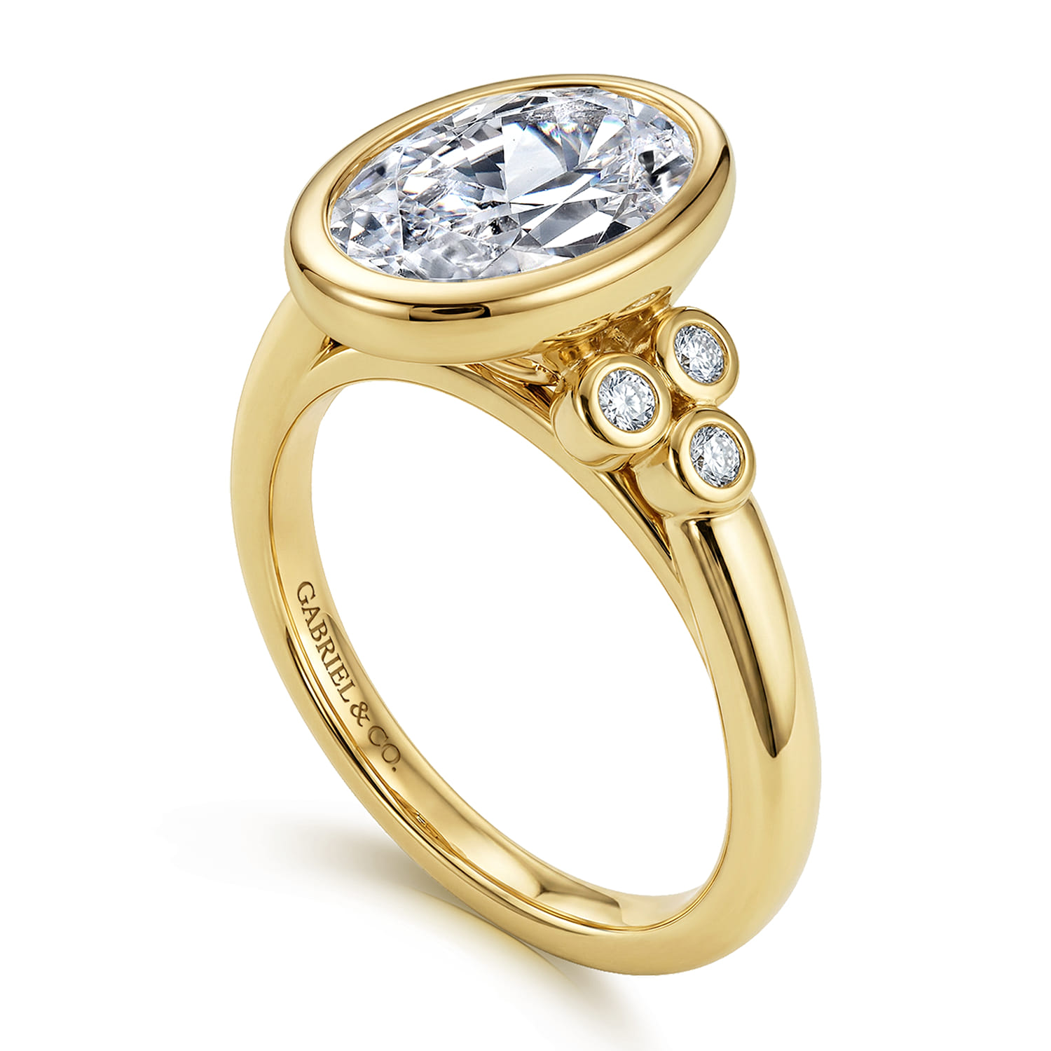 Oval Diamond Engagement Ring in 14K Yellow Gold, photograph 3