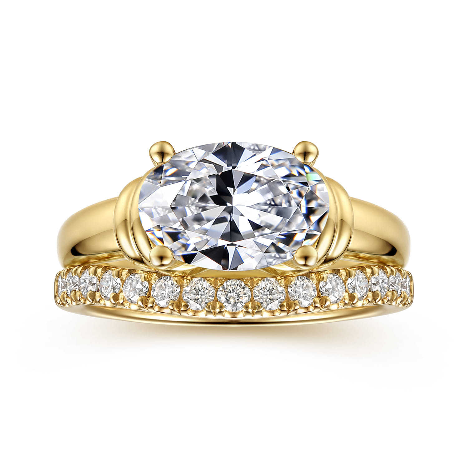 Oval Diamond Engagement Ring in 14K Yellow Gold, photograph 4