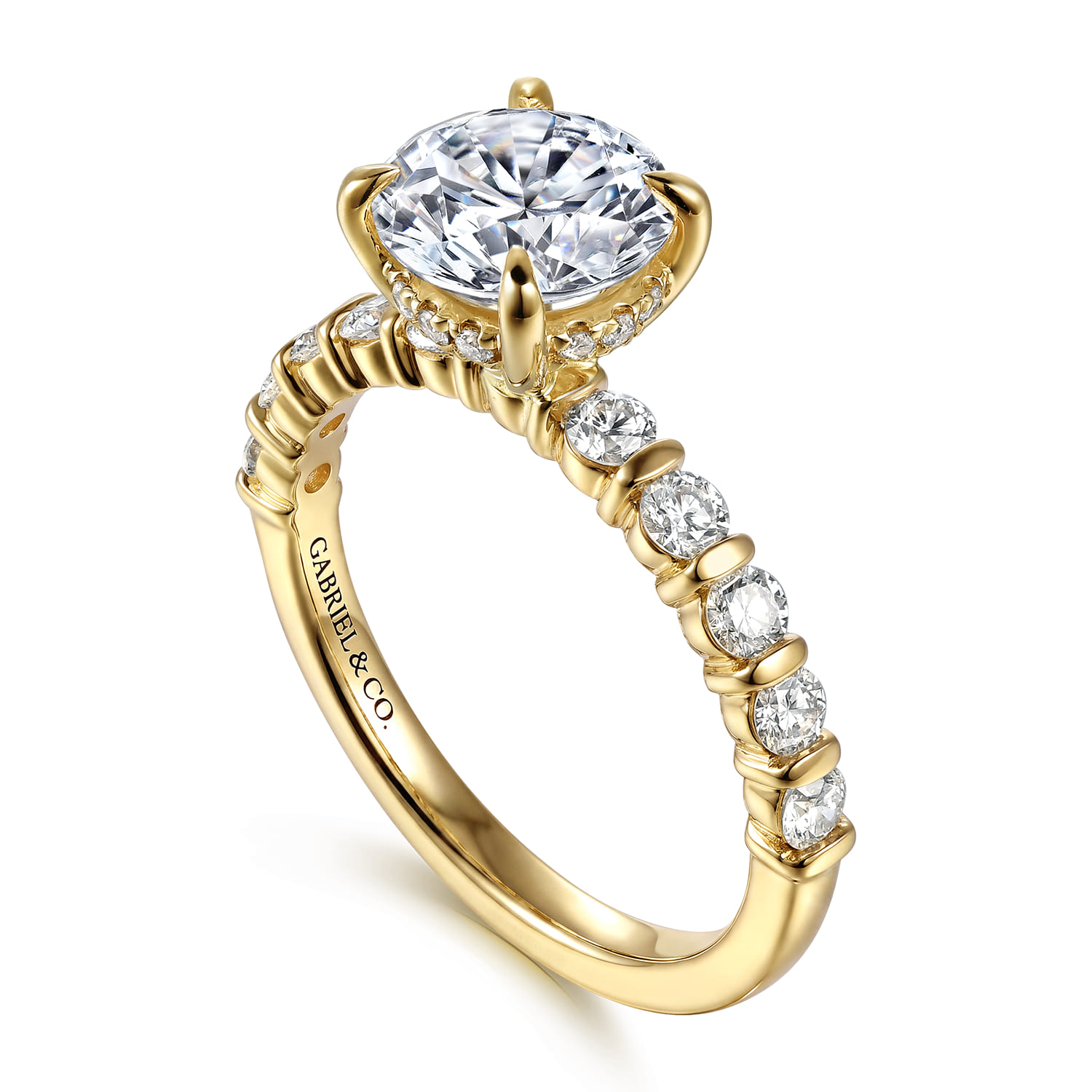 Round Diamond Engagement Ring in 14K Yellow Gold, photograph 3