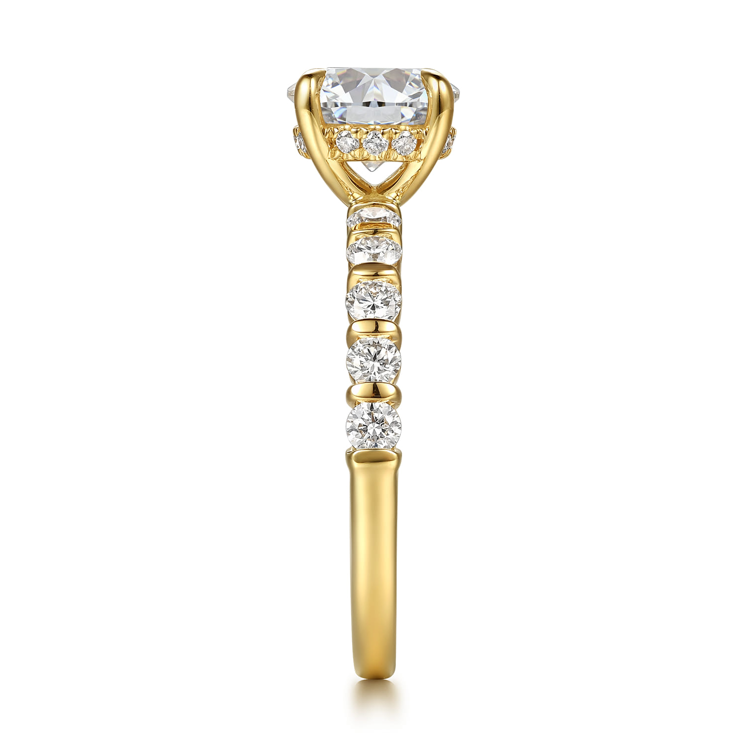 Round Diamond Engagement Ring in 14K Yellow Gold, photograph 5