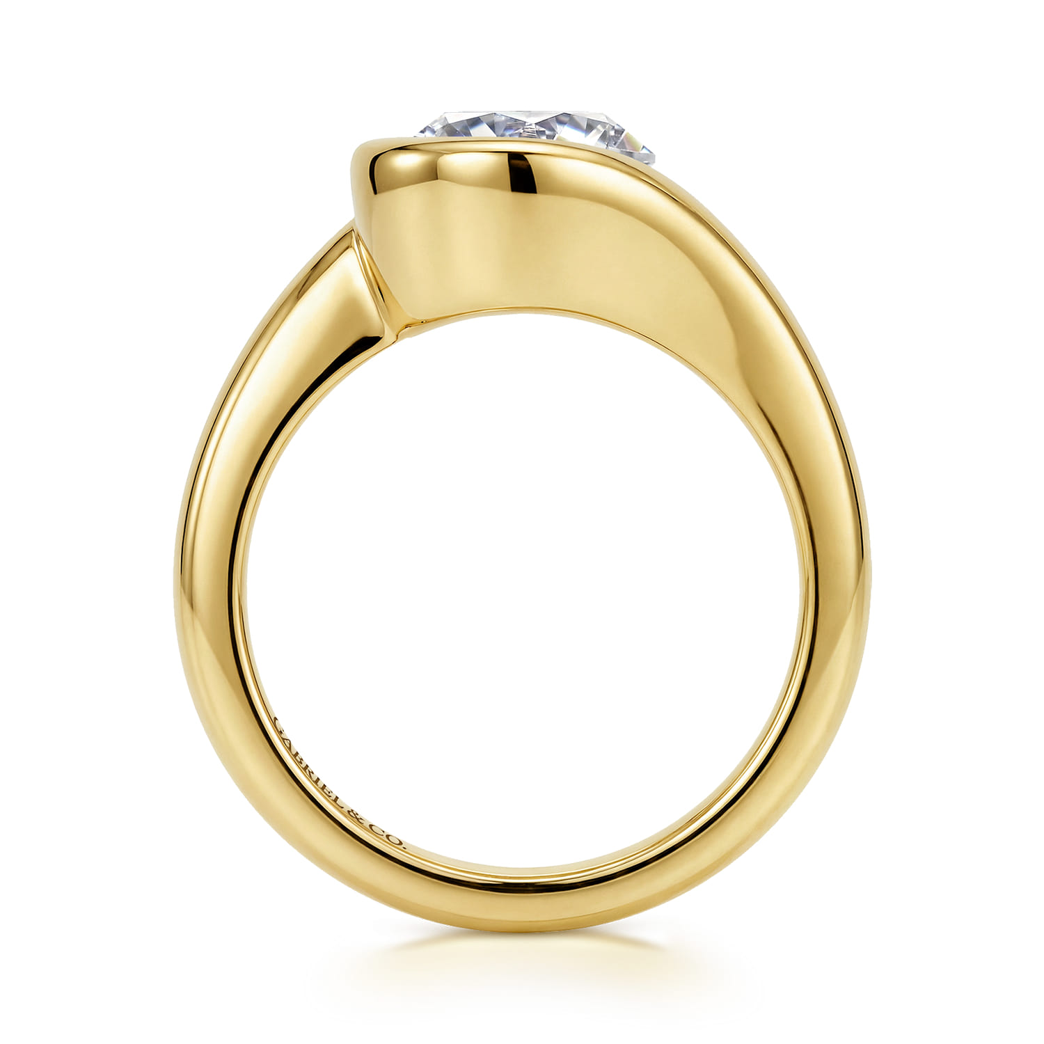 Oval Solitaire Diamond Engagement Ring in 14K Yellow Gold, photograph 2