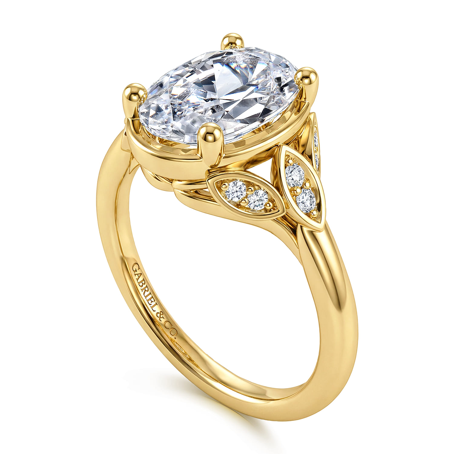 Oval Diamond Engagement Ring in 14K Yellow Gold, photograph 3