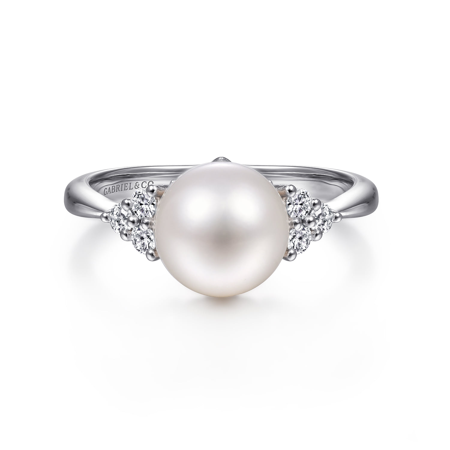 Cultured Pearl and Diamond Cluster Ring