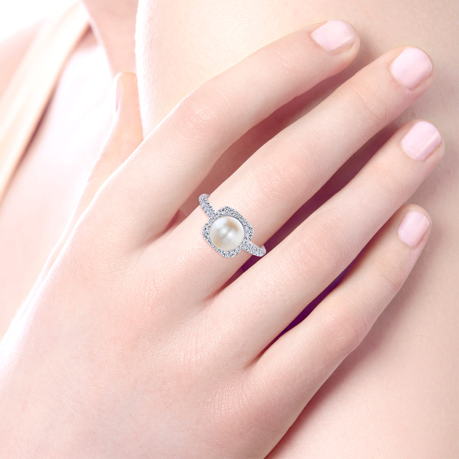 Classic Cultured Pearl and Diamond Halo Ring in 14K White Gold, photograph 5
