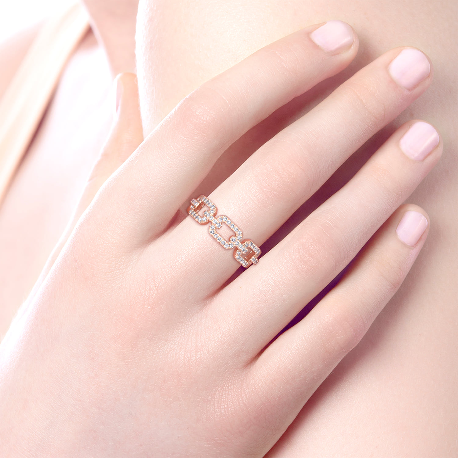Pave Diamond Chain Link Ring Band in 14K Rose Gold, photograph 5