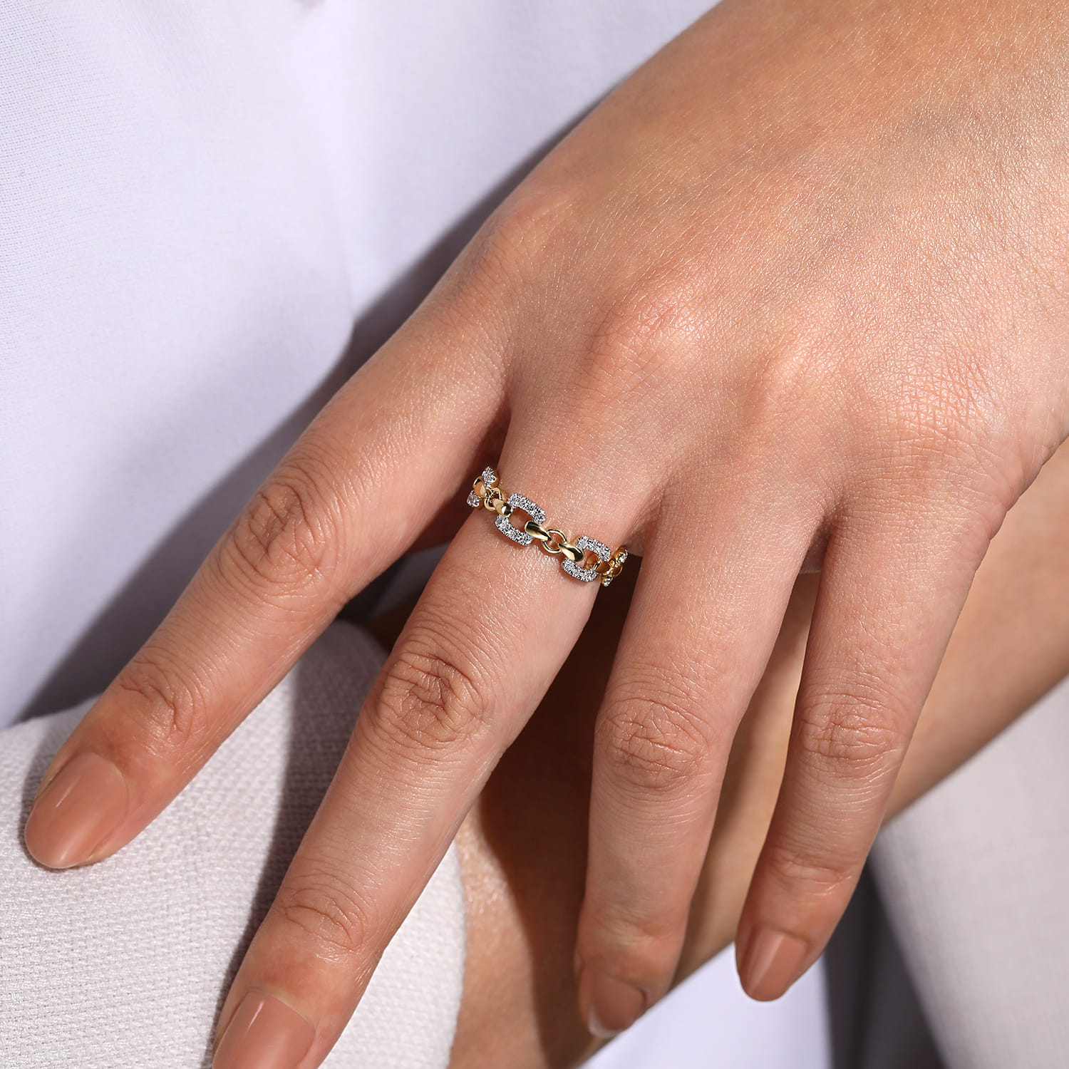 Diamond and Chain Link Ring in 14K Yellow Gold, photograph 5