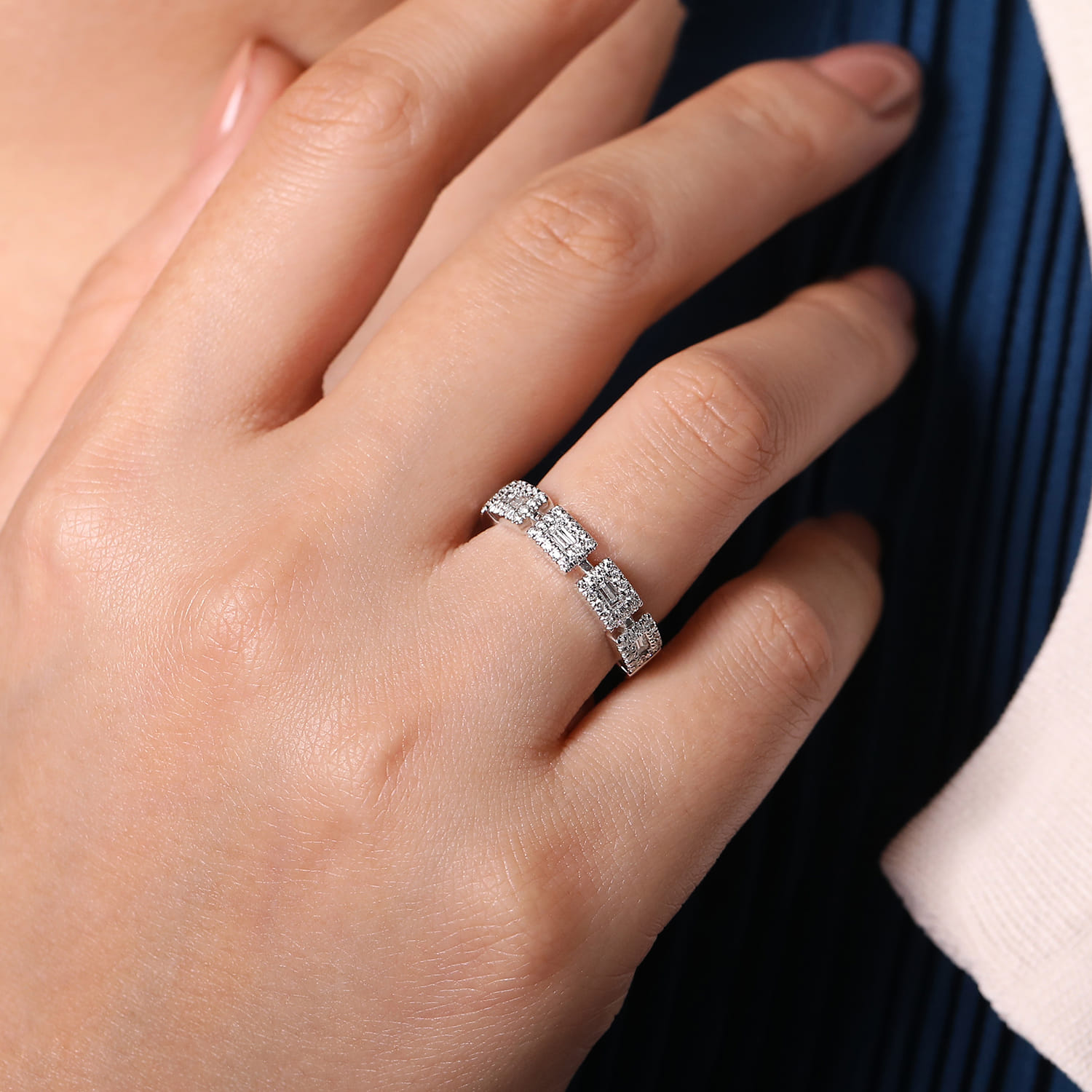 Baguette and Diamond Station Ring in 14K White Gold, photograph 5