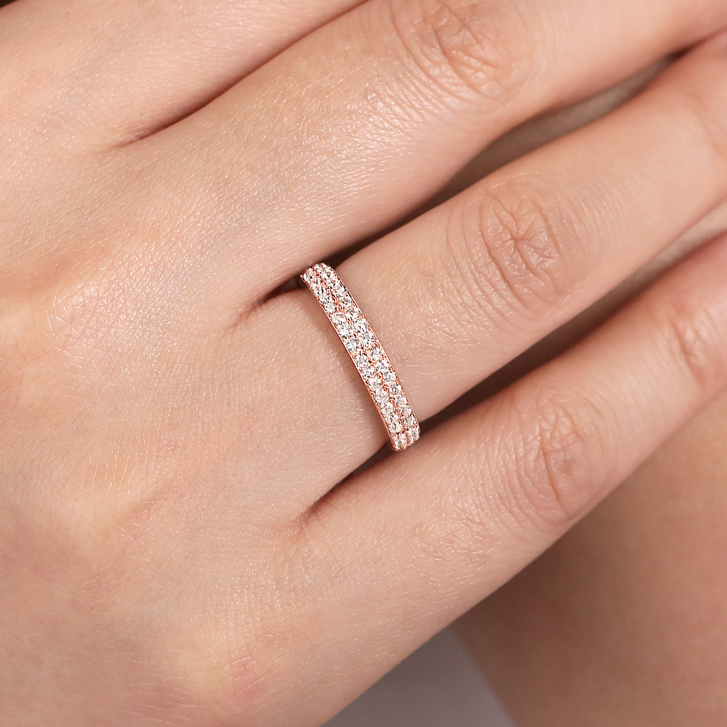 Diamond Pave Band Ring in 14K Rose Gold, photograph 5