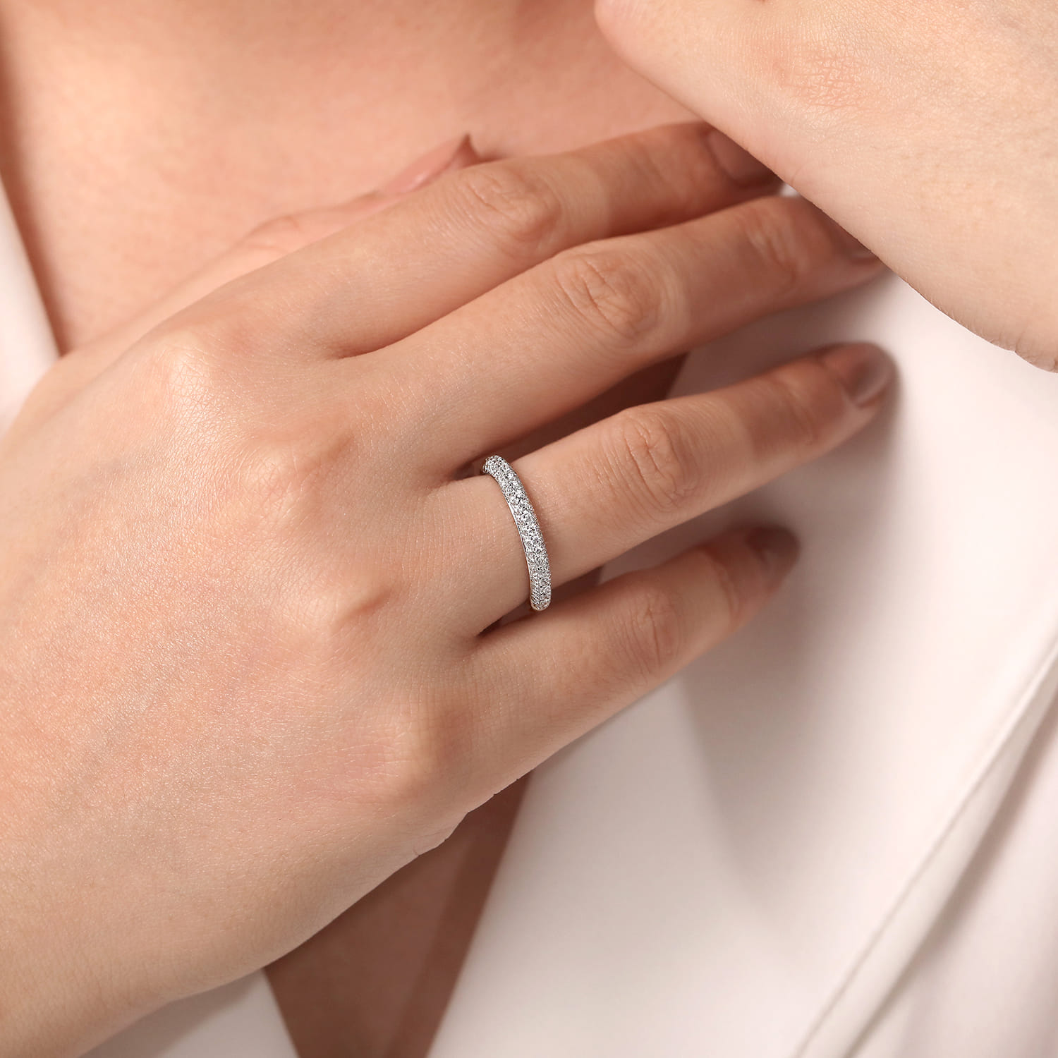 Diamond Pave Stackable Ring in 14K White Gold, photograph 5