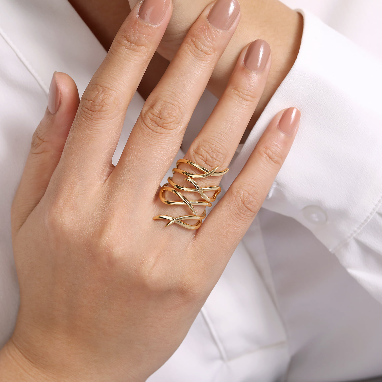Twisted Vine Statement Ring in 14K Yellow Gold, photograph 5