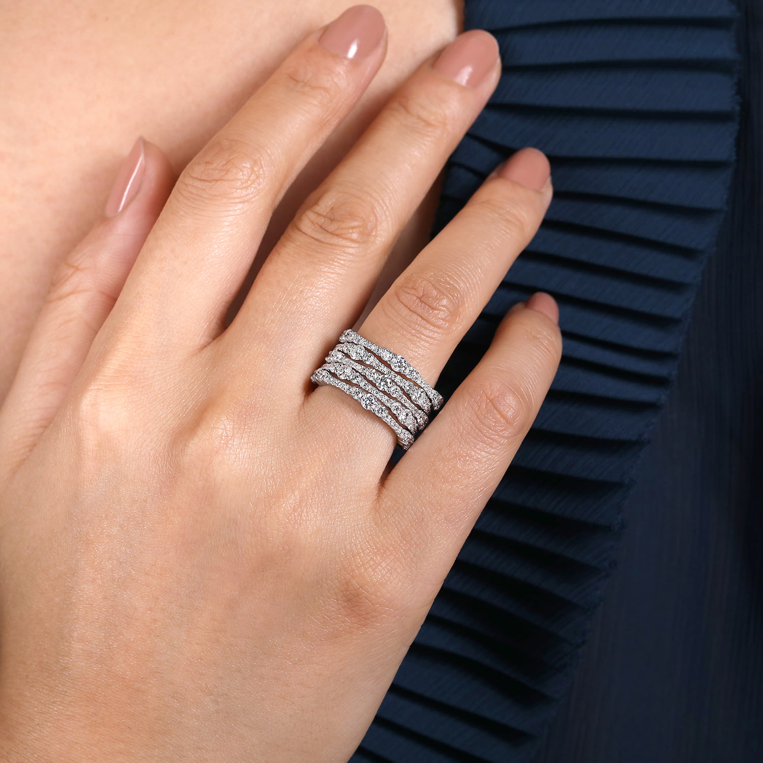 Multi Row Diamond Ring in 14K White Gold, photograph 5