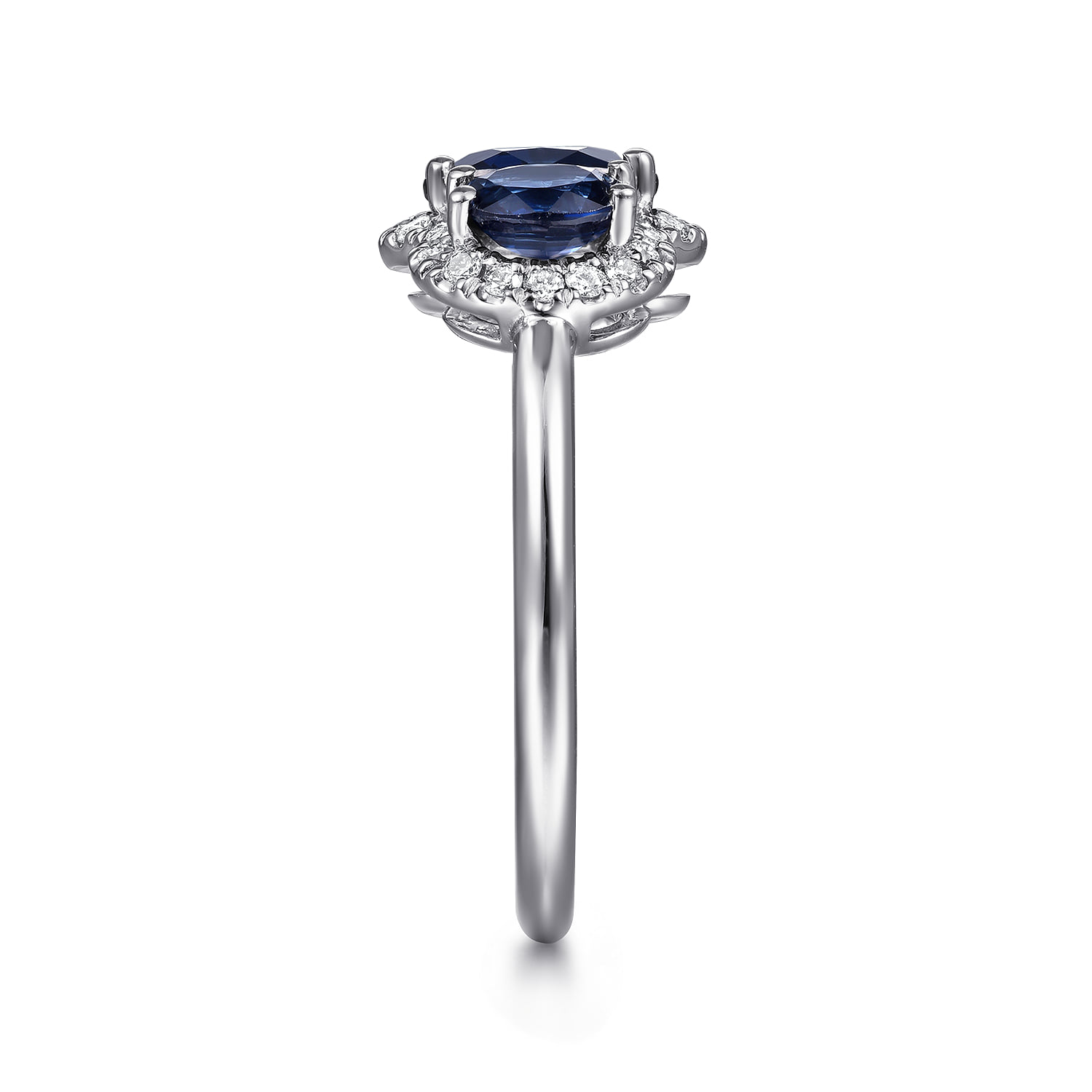 Diamond and Emerald Oval Halo Ring in 14K White Gold, photograph 4