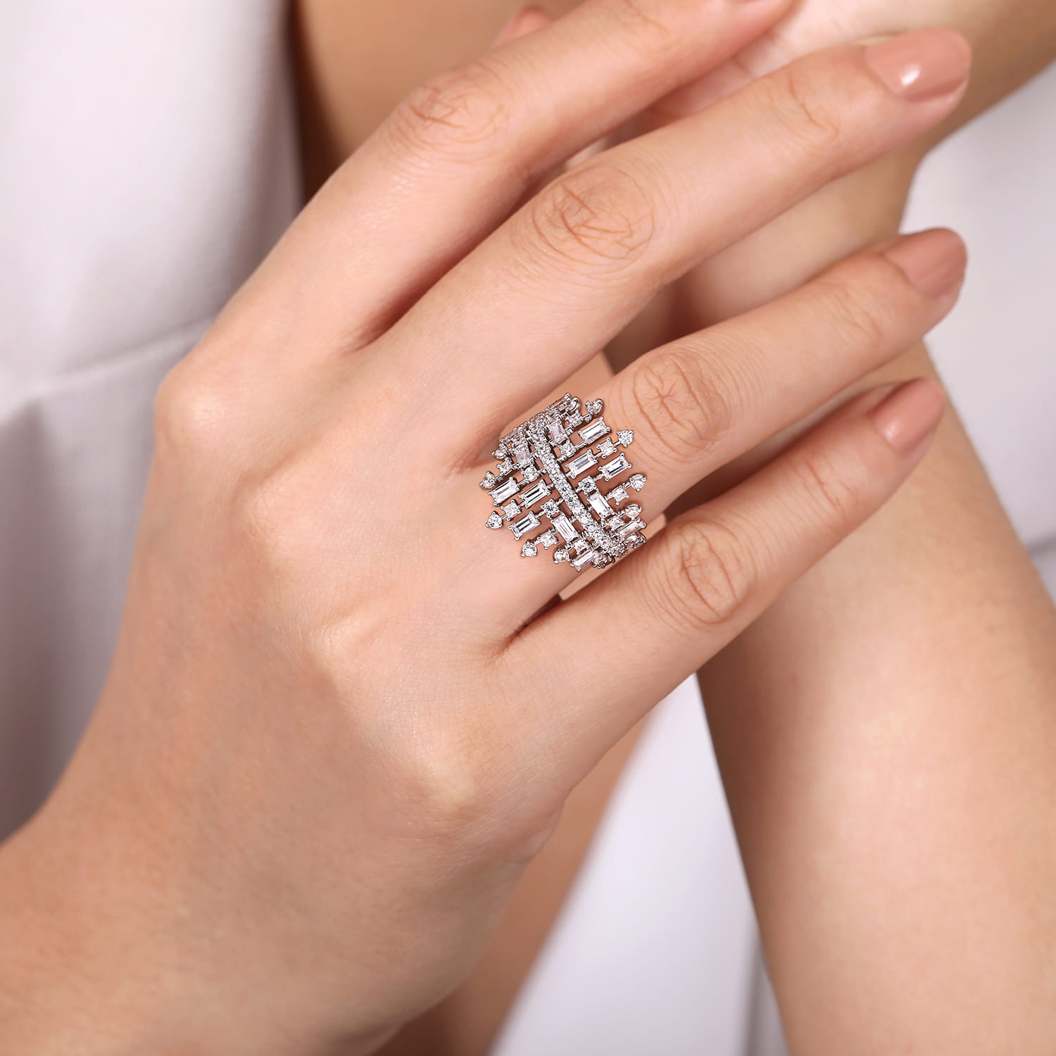 Wide Baguette and Diamond Cage Ring in 14K White Gold, photograph 5