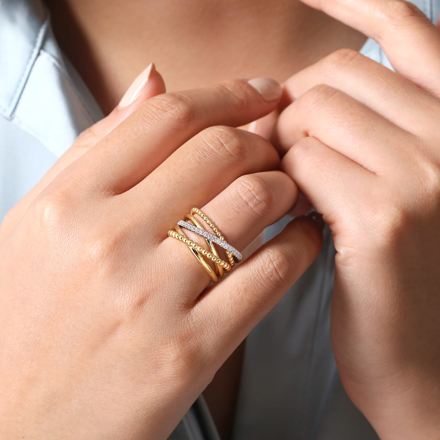 Wide Band Criss Cross Ring Diamond 0.25ct Bujukan in 14K White/Yellow Gold, photograph 5