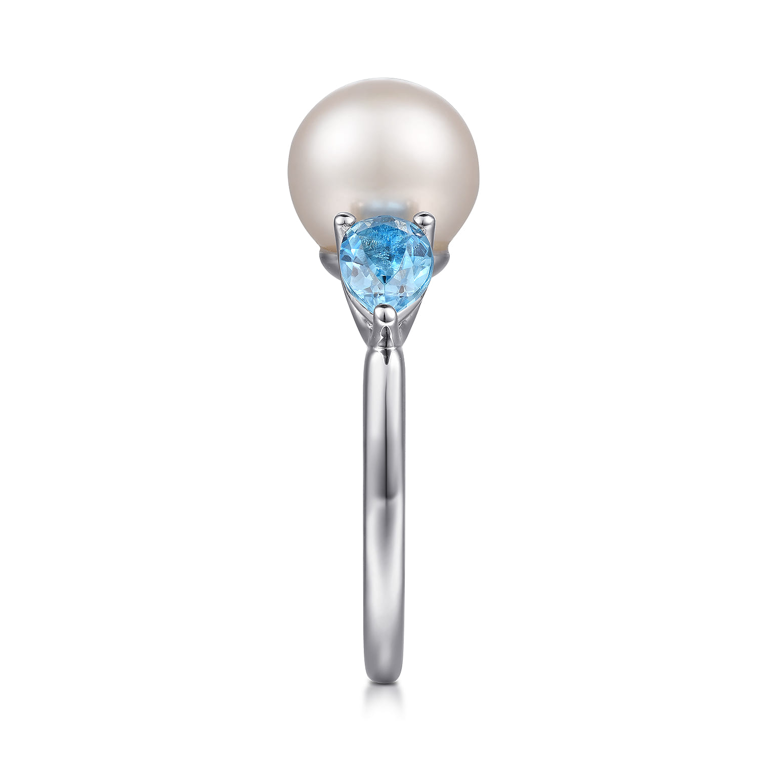 Pearl and Blue Topaz Ring in Sterling Silver, photograph 4
