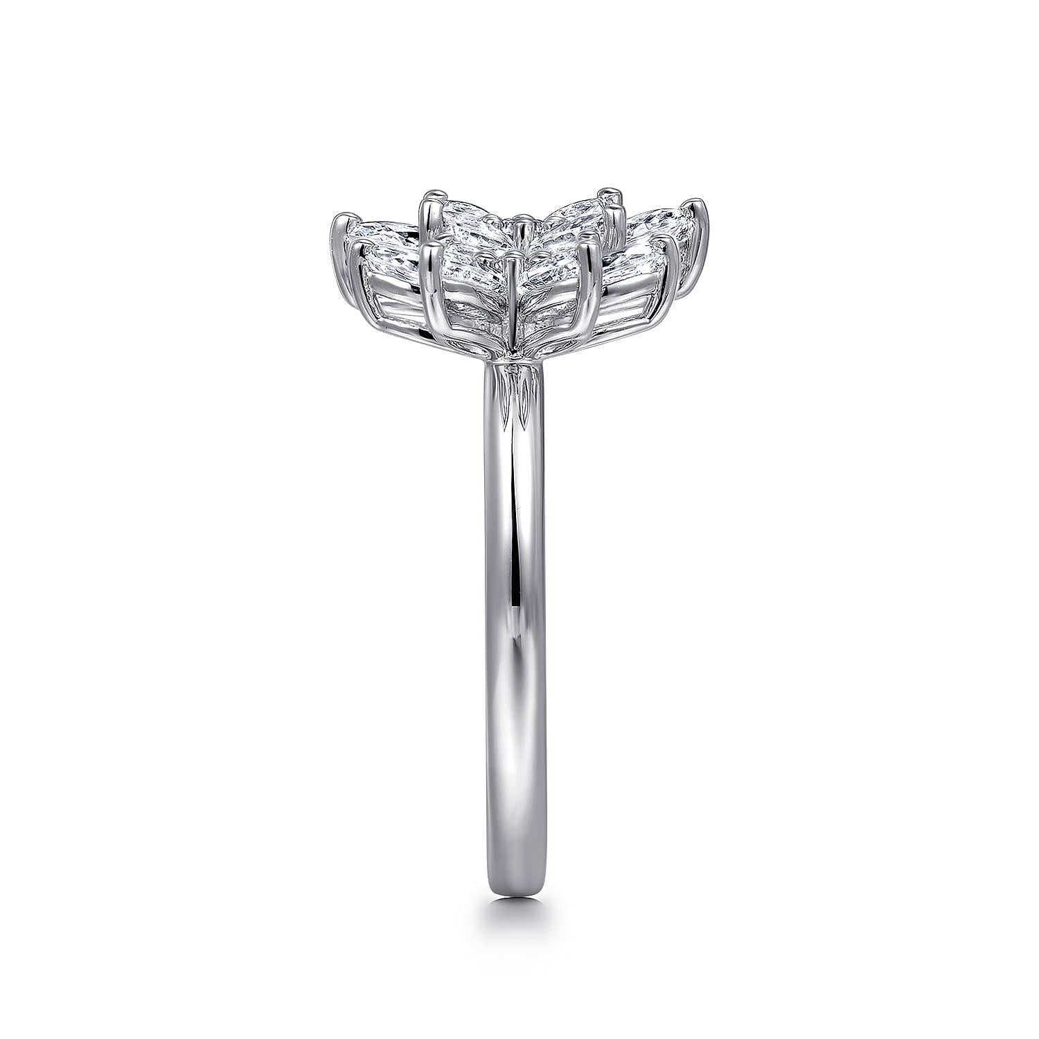Diamond Floral Open Ladies Ring in 18K White Gold, photograph 4