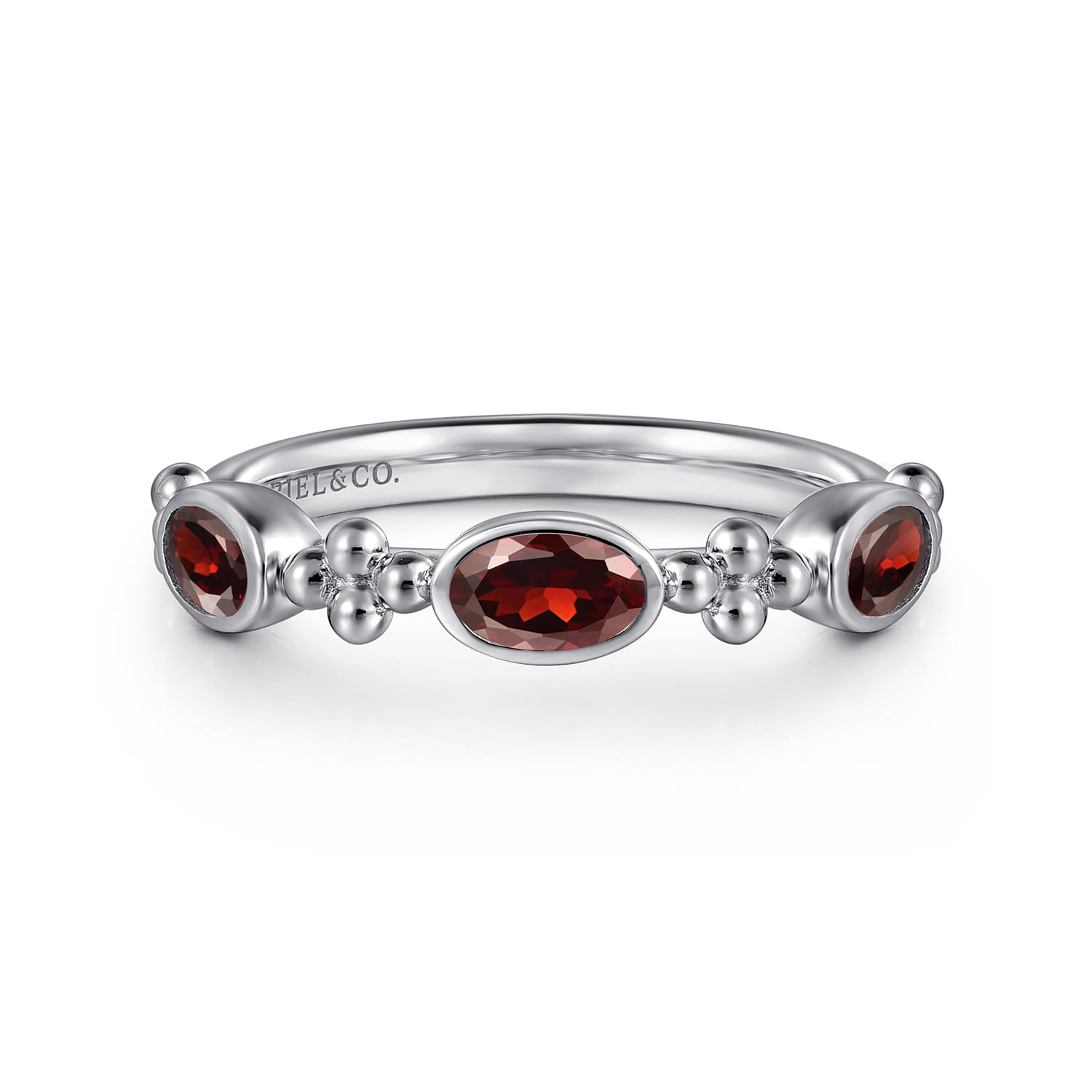 Bujukan Garnet Fashion Ladies Ring