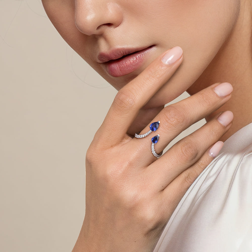 Diamond and Blue Sapphire Chevron Ring in 14K White Gold, photograph 6