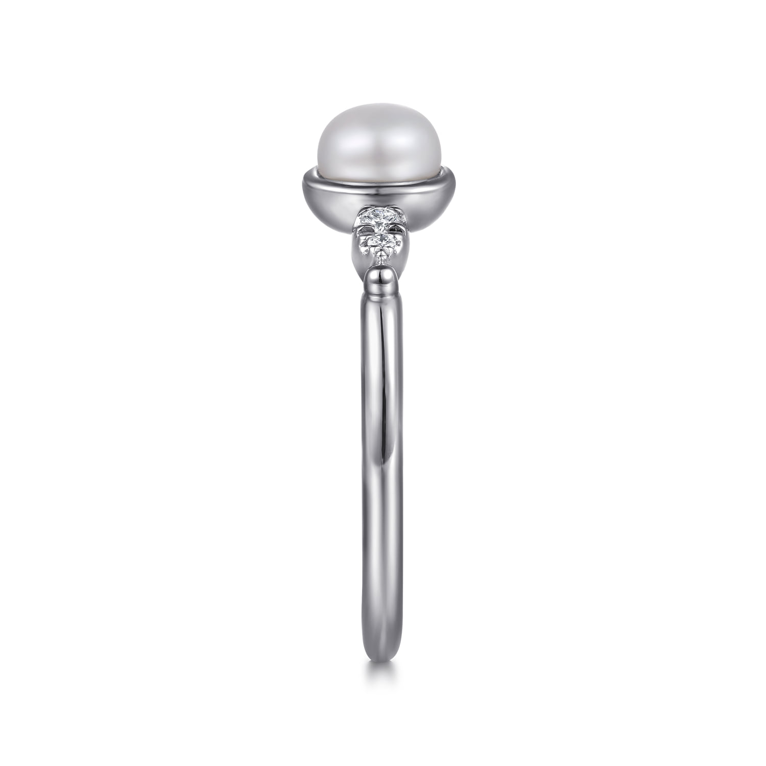 Diamond Bujukan Pearl Ladies Ring in Sterling Silver, photograph 4