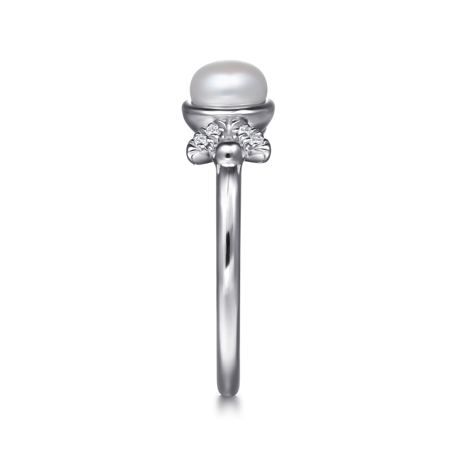 Diamond Bujukan Pearl Ladies Ring in Sterling Silver, photograph 4