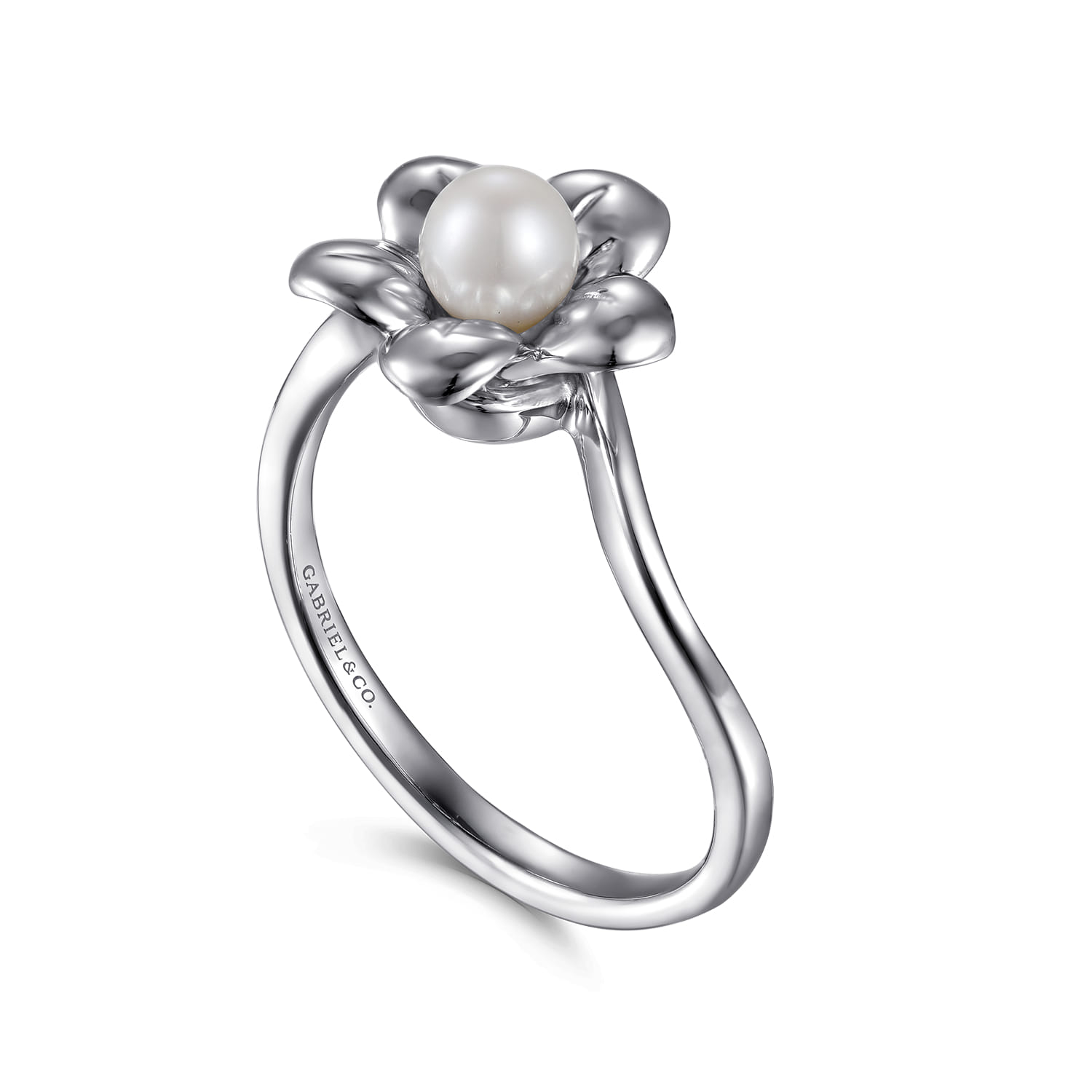 Pearl Flower Ring in Sterling Silver, photograph 3
