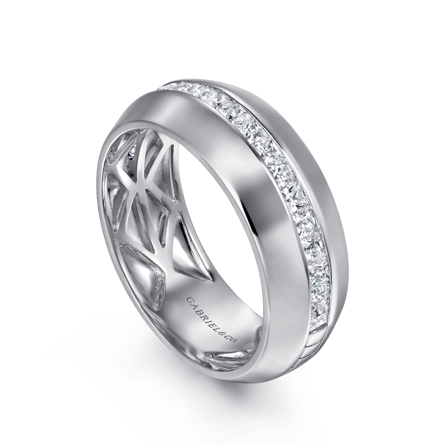 Diamond Men's Wedding Ring in High Polish Finish in 14K White Gold, photograph 3