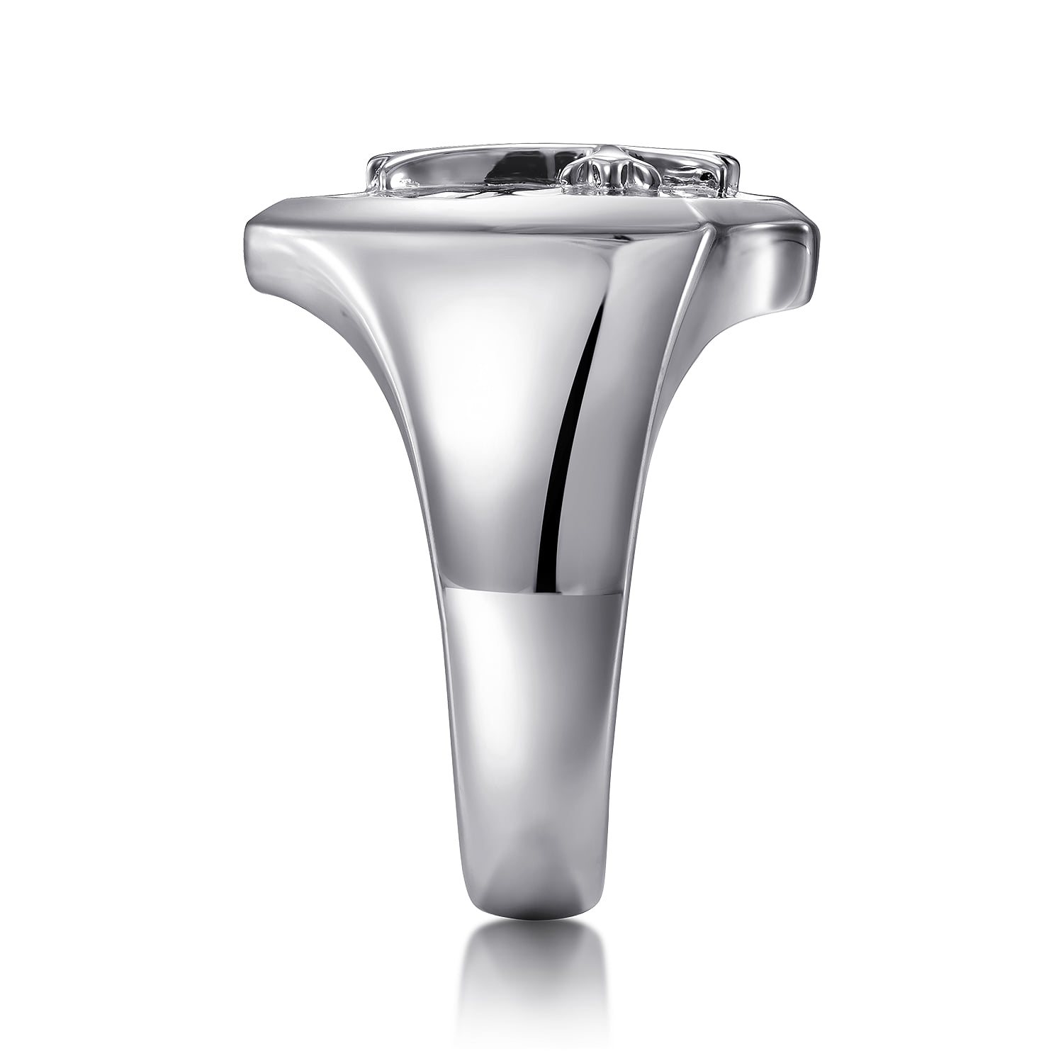 Wide Cross Signet Ring in High Polished Finish in Sterling Silver, photograph 4