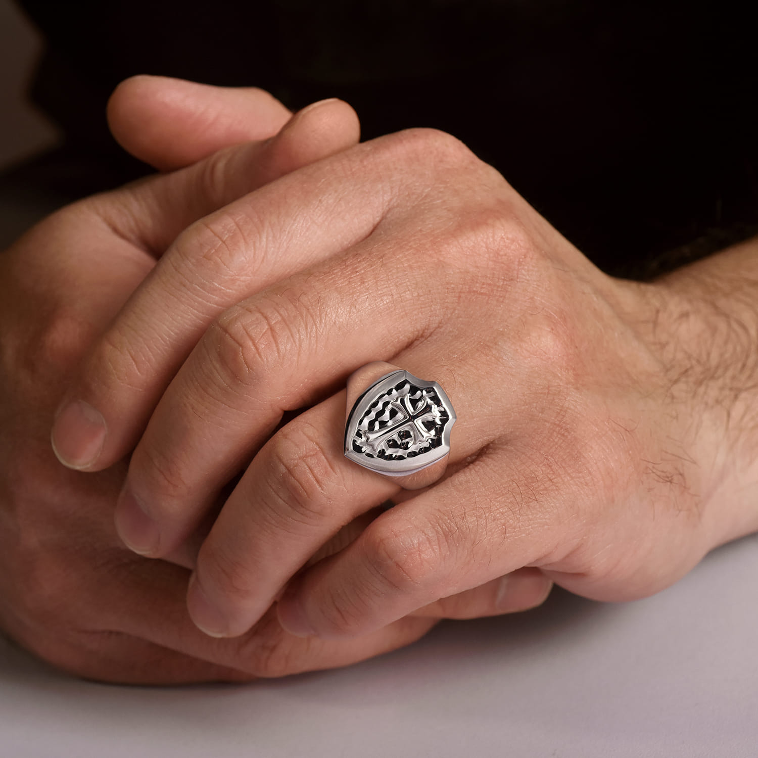 Wide Cross Signet Ring in High Polished Finish in Sterling Silver, photograph 5
