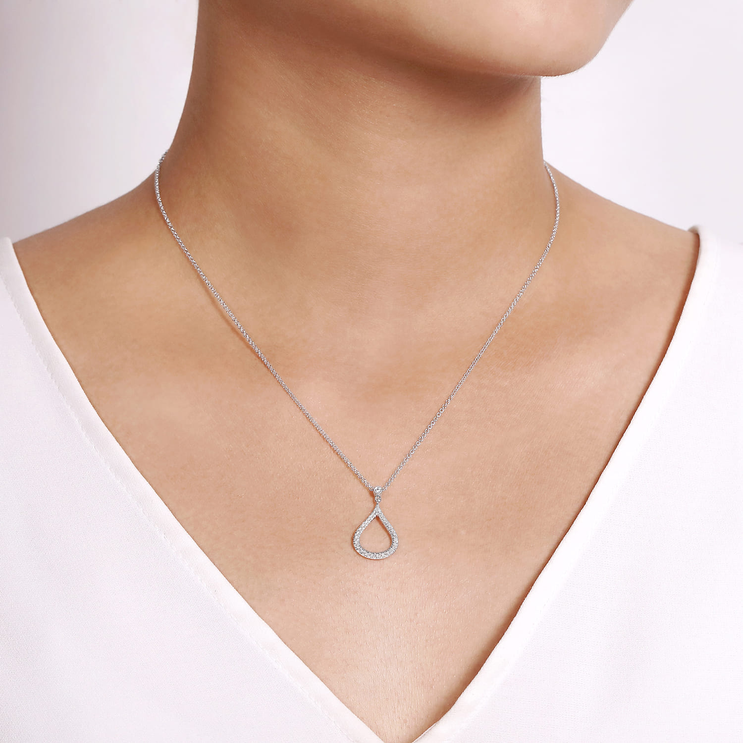 Diamond Pave Teardrop Pendant Necklace in 14K White Gold, photograph 3