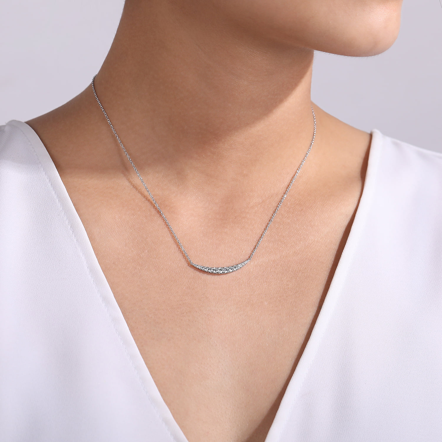 Curved Diamond Bar Necklace in 14K White Gold, photograph 3