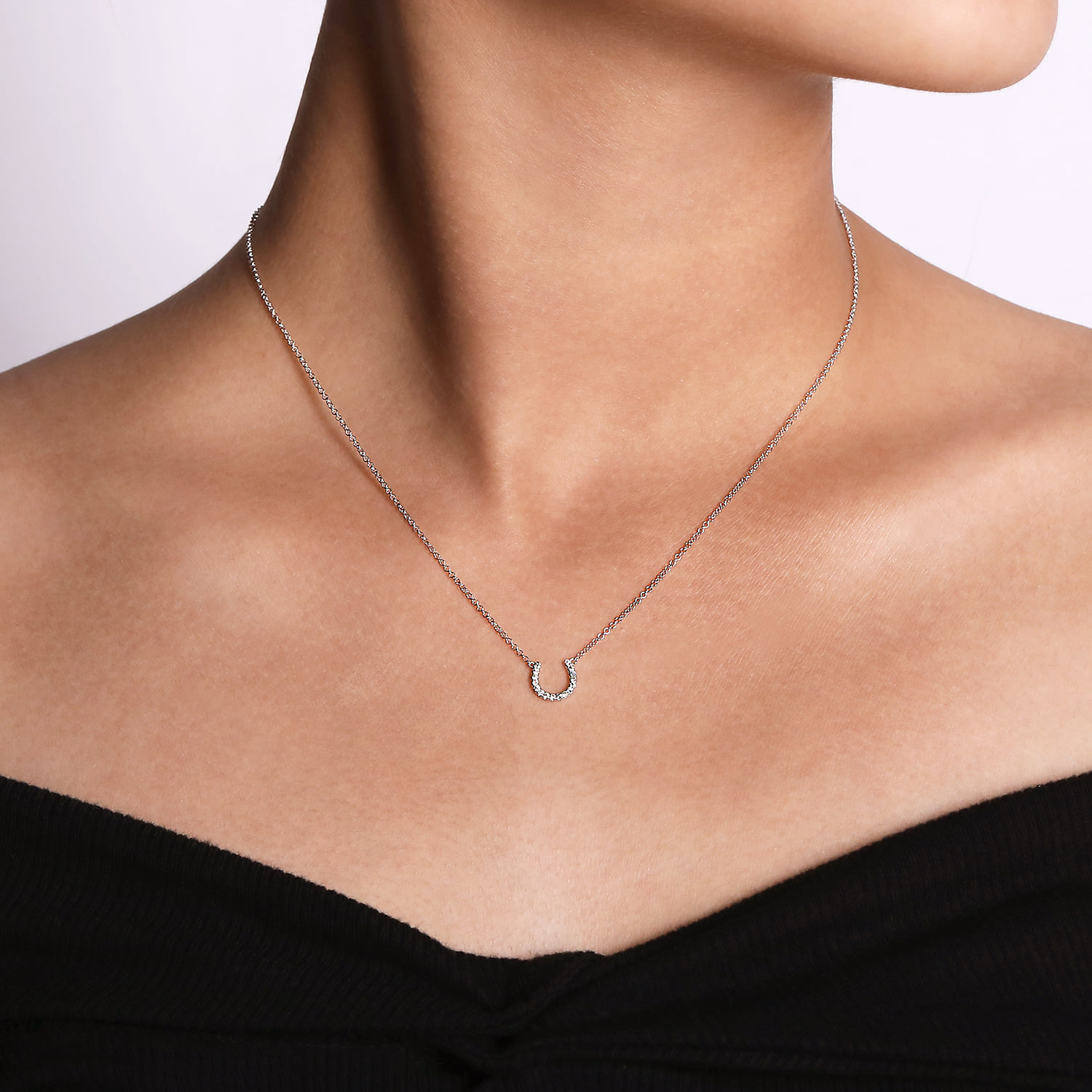 Diamond Horseshoe Pendant Necklace in 14K White Gold, photograph 3
