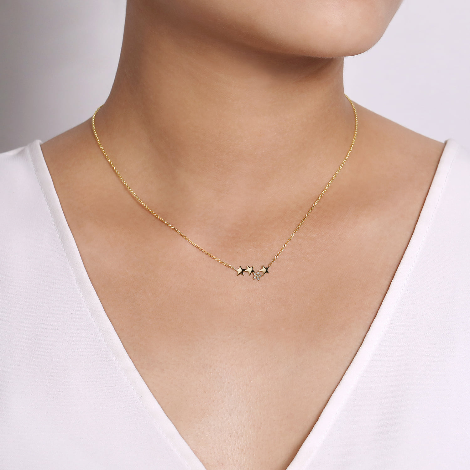 Four Star Diamond Bar Necklace in 14K Yellow Gold, photograph 3