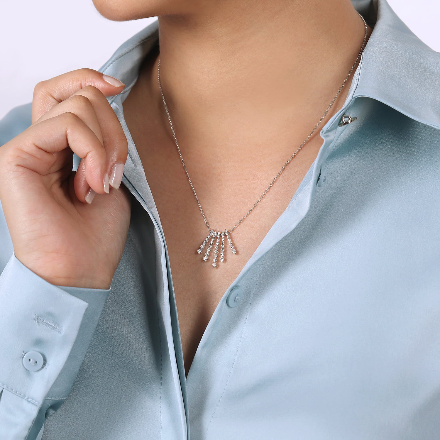 Graduating Diamond Bar Fan Necklace in 14K White Gold, photograph 3