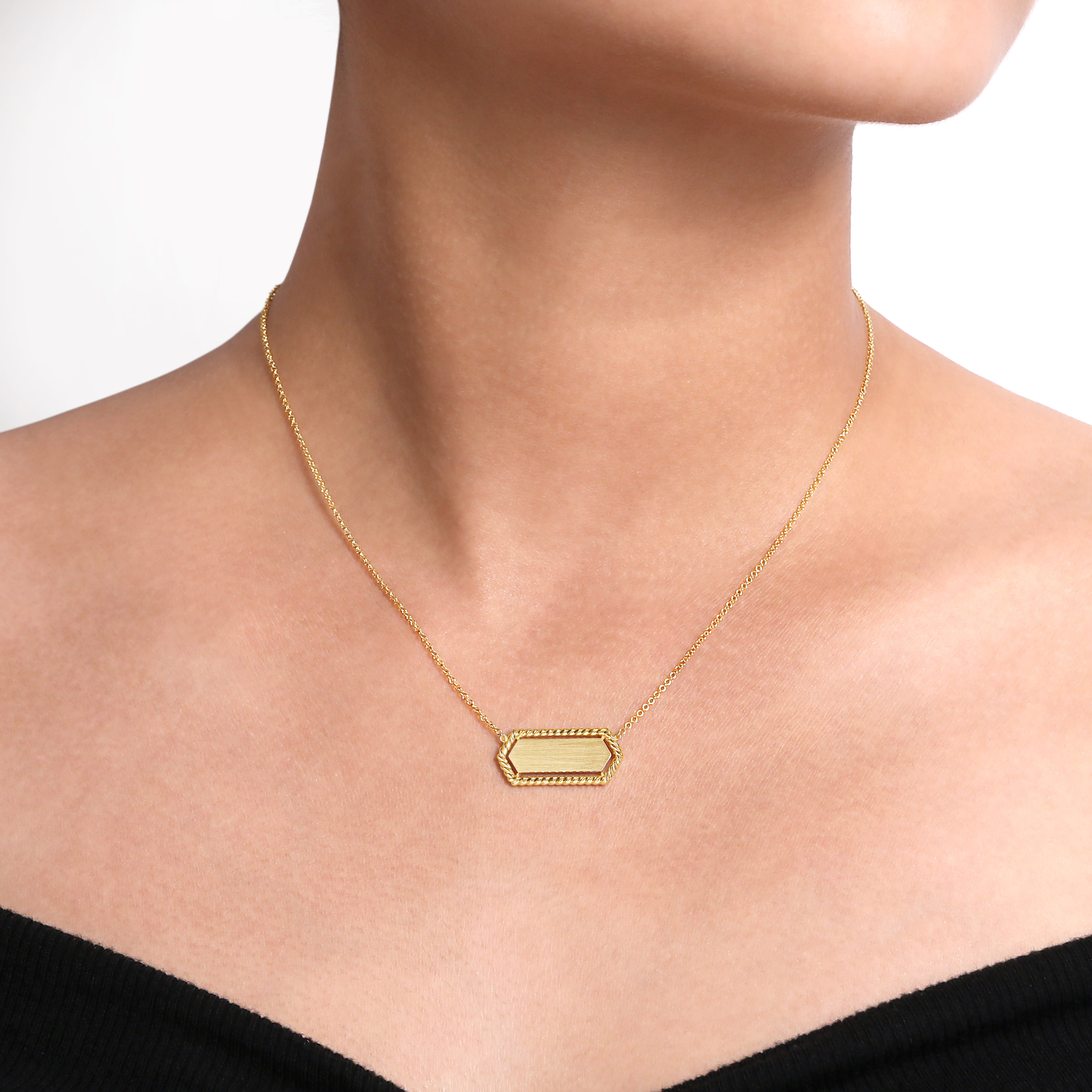Hexagonal Rectangle ID Necklace with Twisted Rope Frame in 14K Yellow Gold, photograph 3