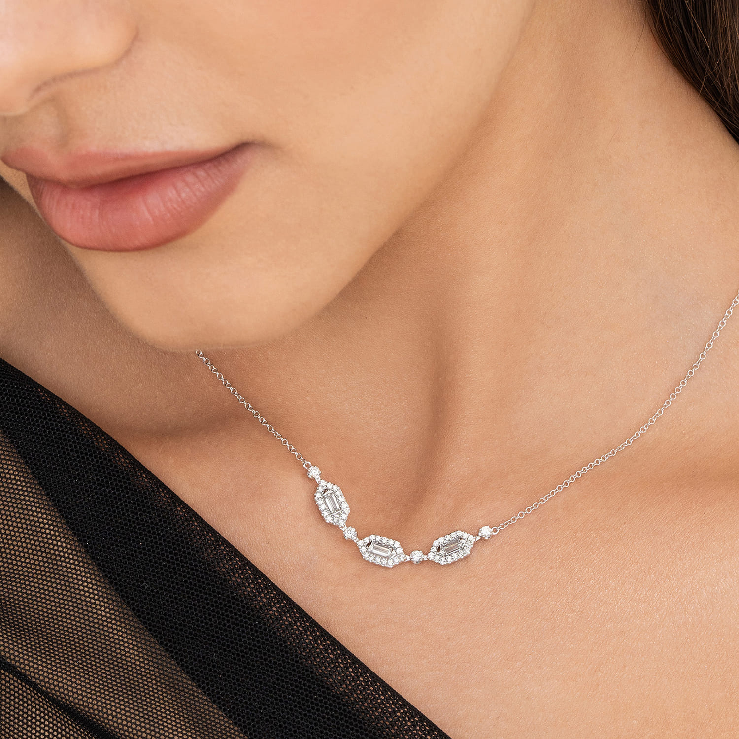 Diamond Station Bar Necklace in 14K White Gold, photograph 4