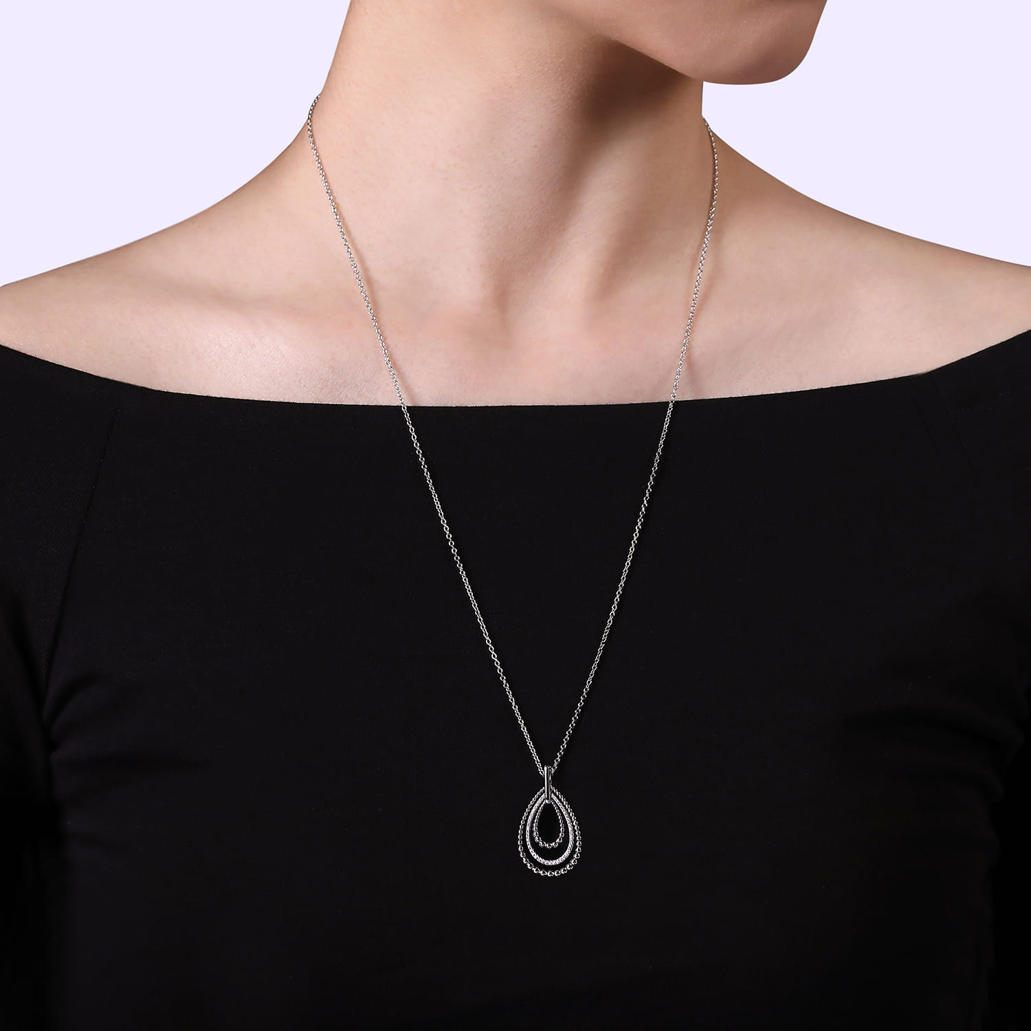 Bujukan White Sapphire Triple Teardrop Circle Pendant Necklace in Sterling Silver, photograph 3