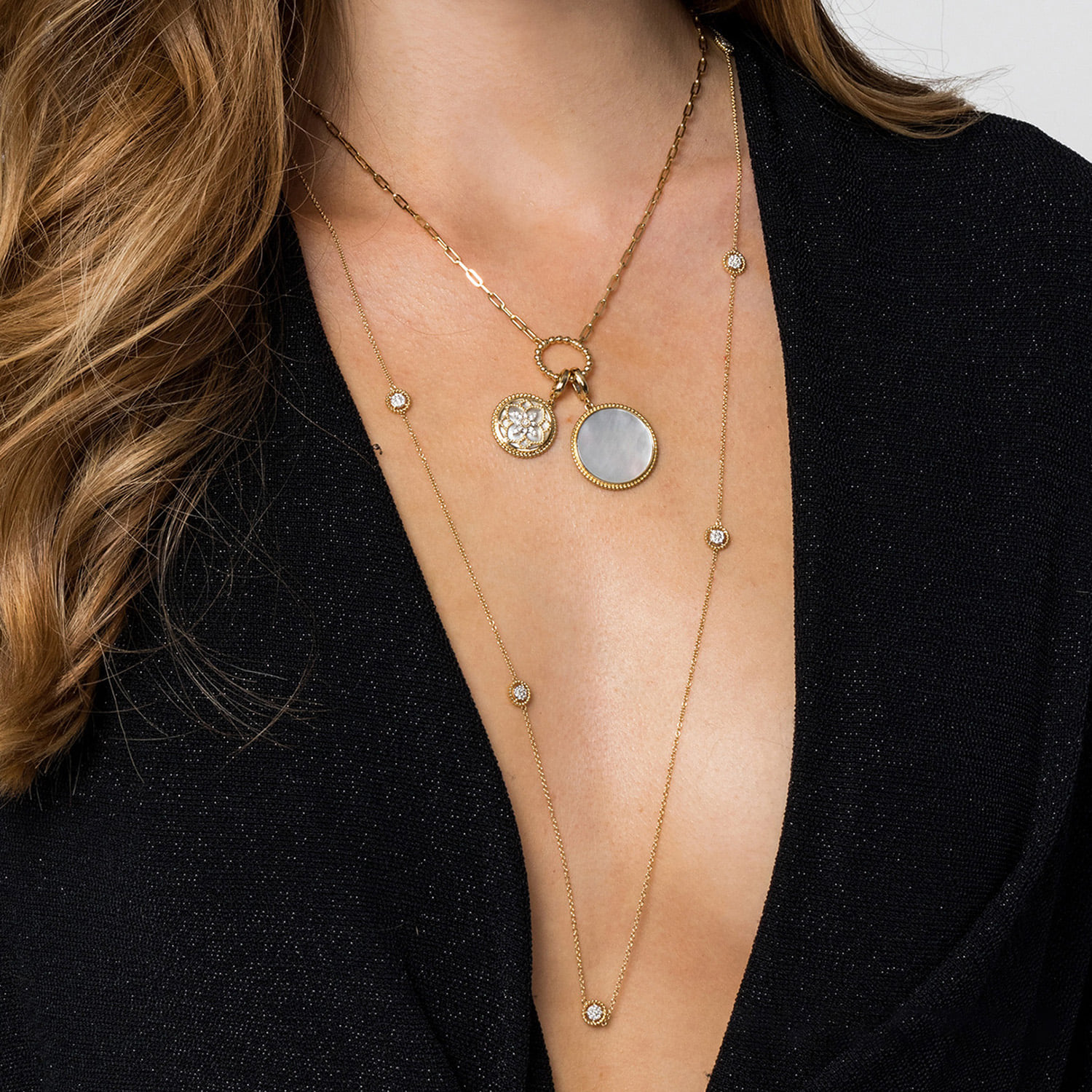 Bujukan Double Sided Diamond Station Necklace in 14K Yellow Gold, photograph 3
