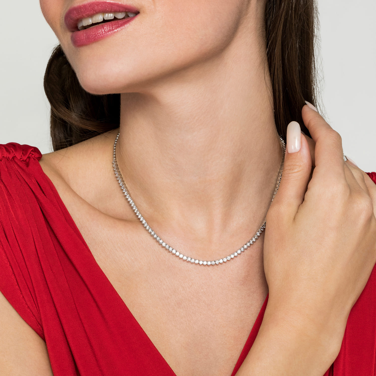 Diamond Tennis Necklace in 14K White Gold, photograph 3