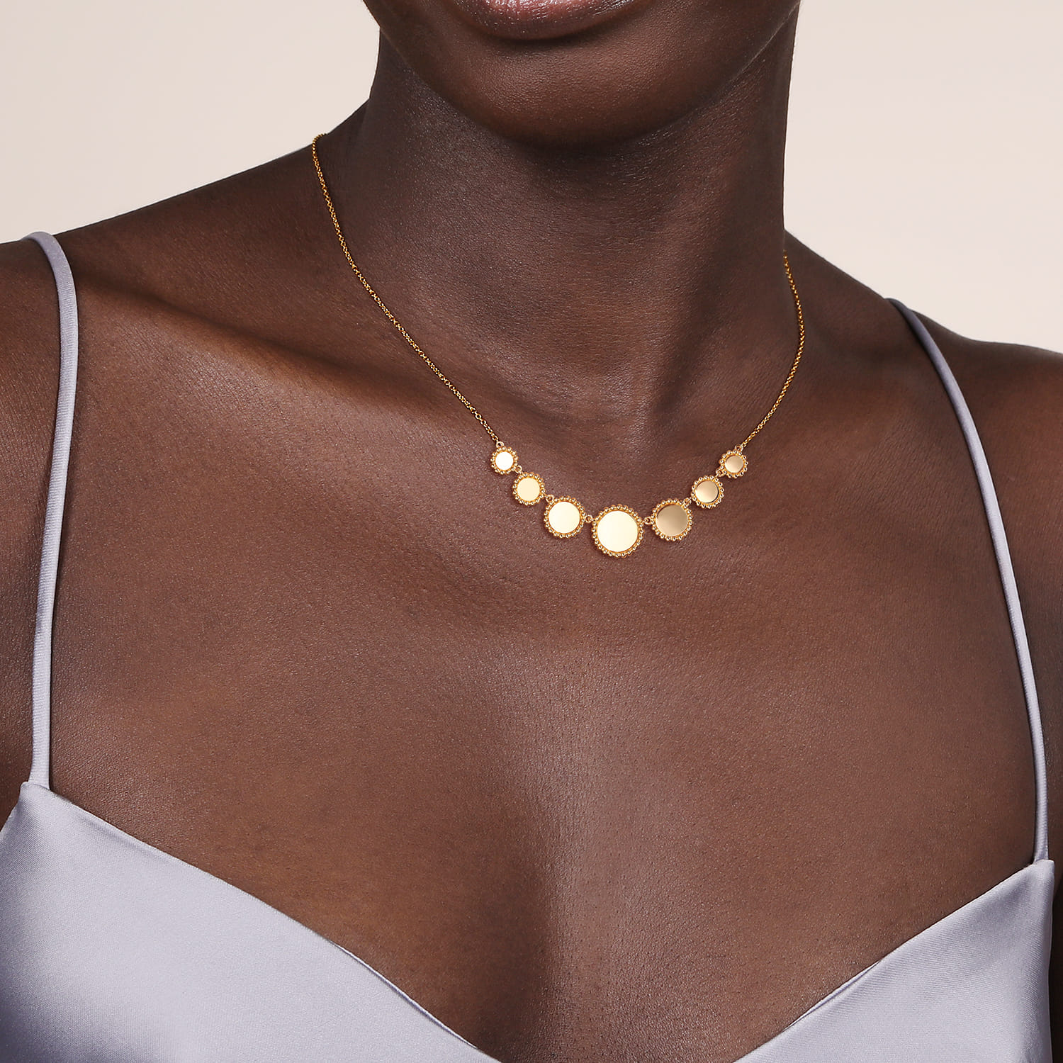 Bujukan Graduating Laser Disk Element Necklace in 14K Yellow Gold, photograph 3
