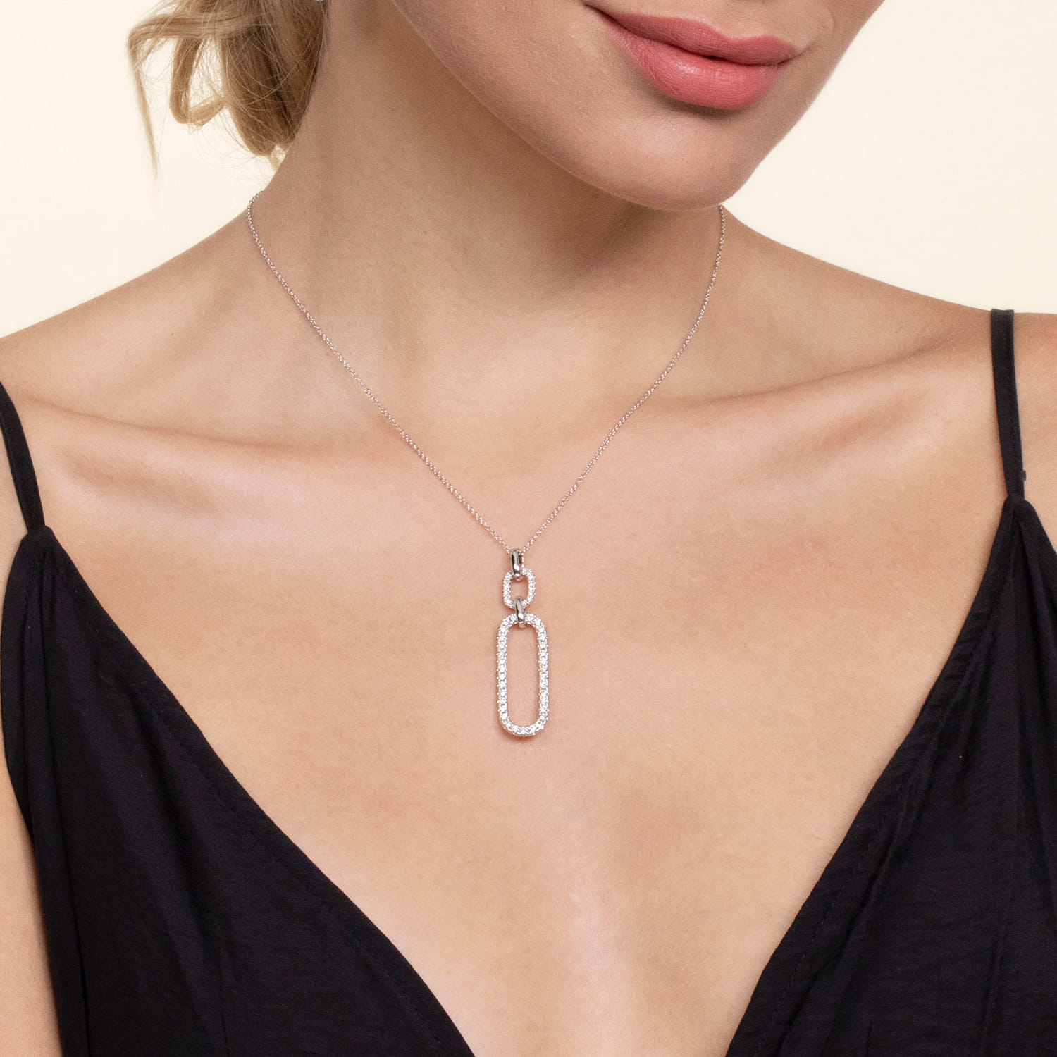 Diamond Link Chain Drop Pendant Necklace in 14K White Gold, photograph 3