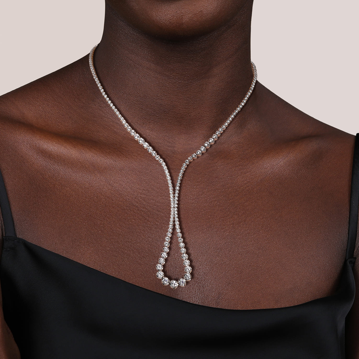 Diamond Tennis Necklace in 18K White Gold, photograph 2