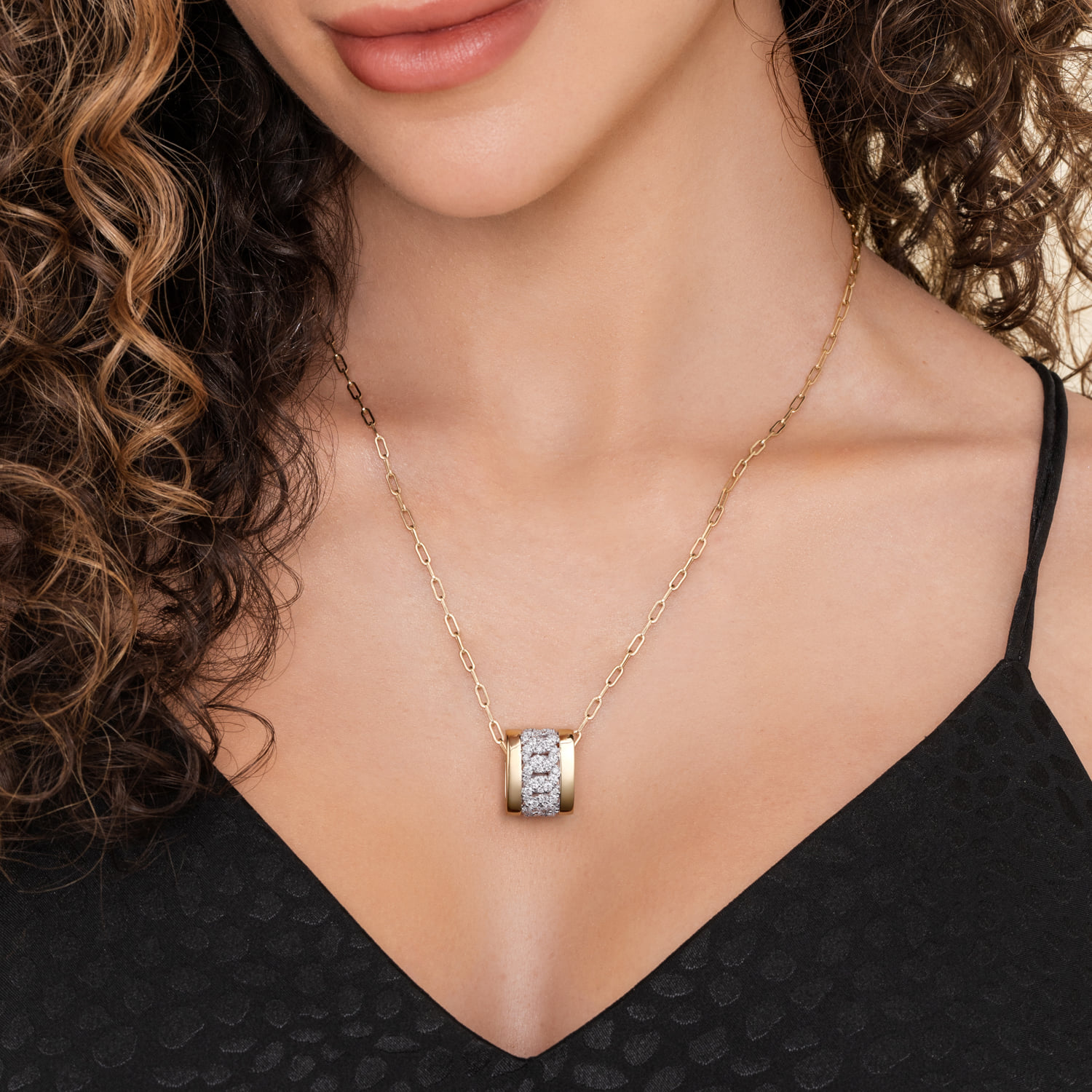 Diamond Link Slider Pendant Necklace in 18K White/Yellow Gold, photograph 4