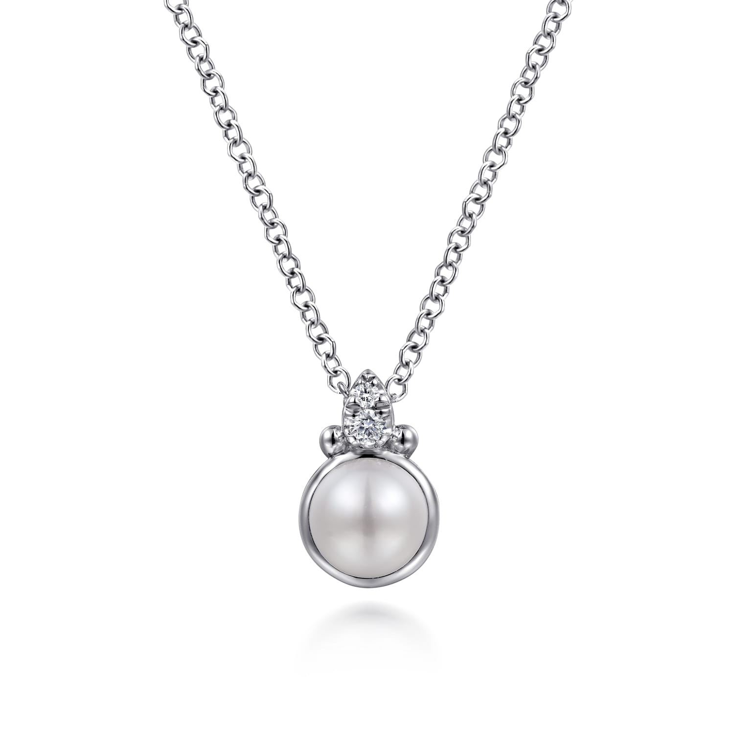 Diamond Bujukan Pearl Pendant Necklace